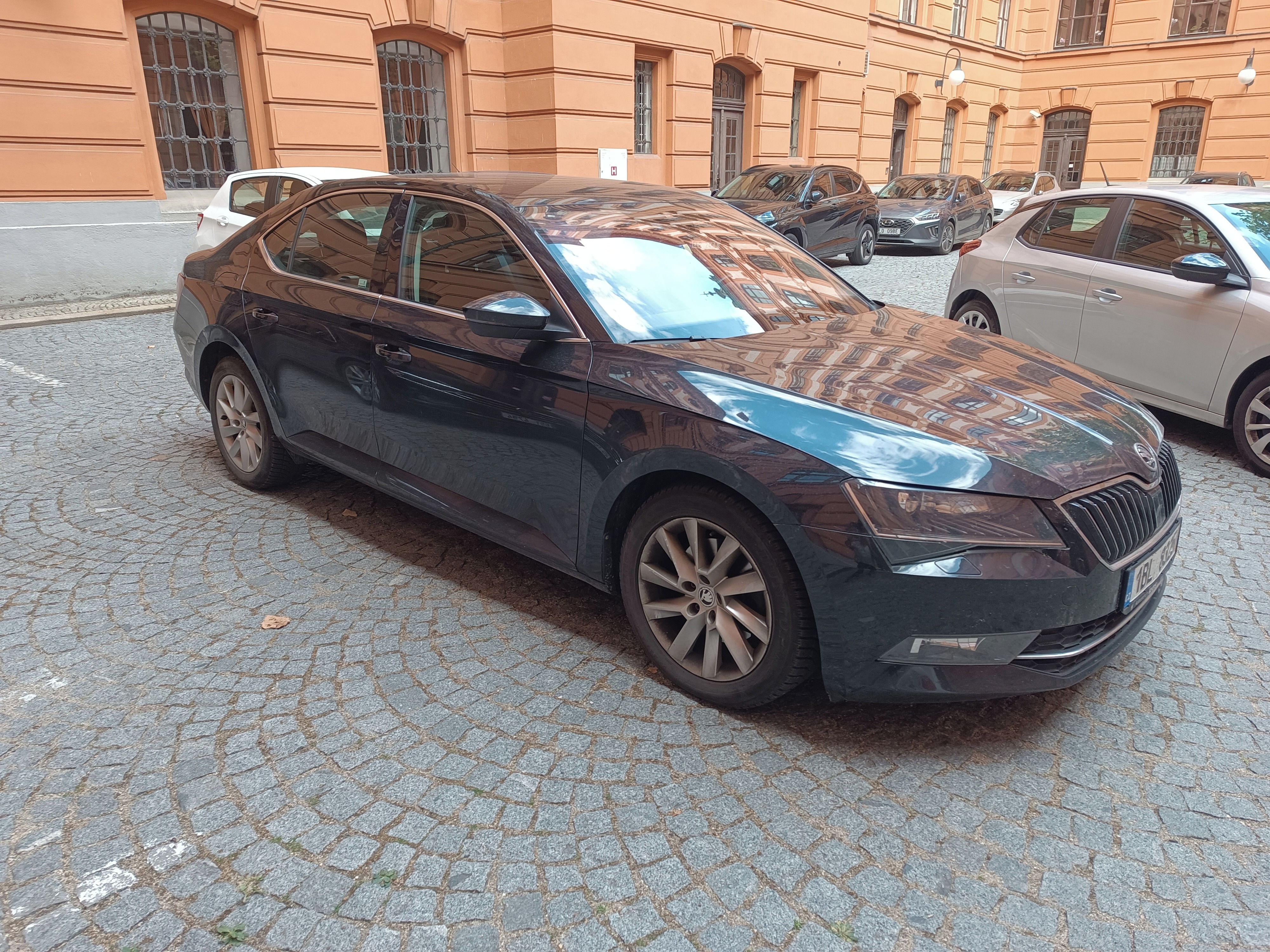 Škoda Superb, Škoda Superb 110 KW, 4x4 - fotka 4