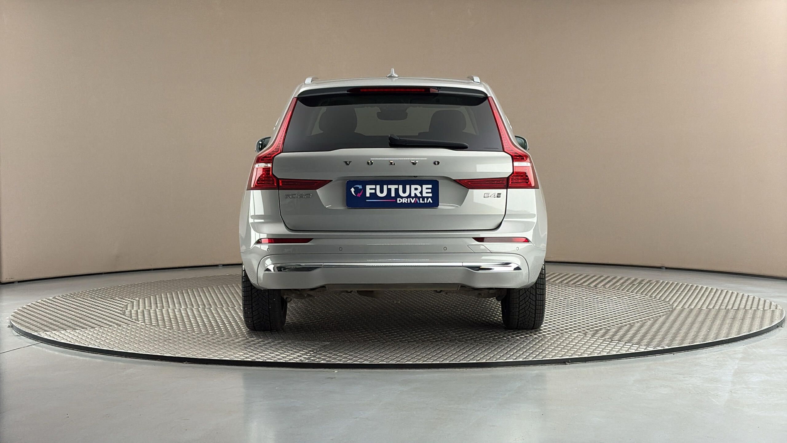 Volvo XC60, 2.0 B4 AUT AWD Inscription - fotka 5