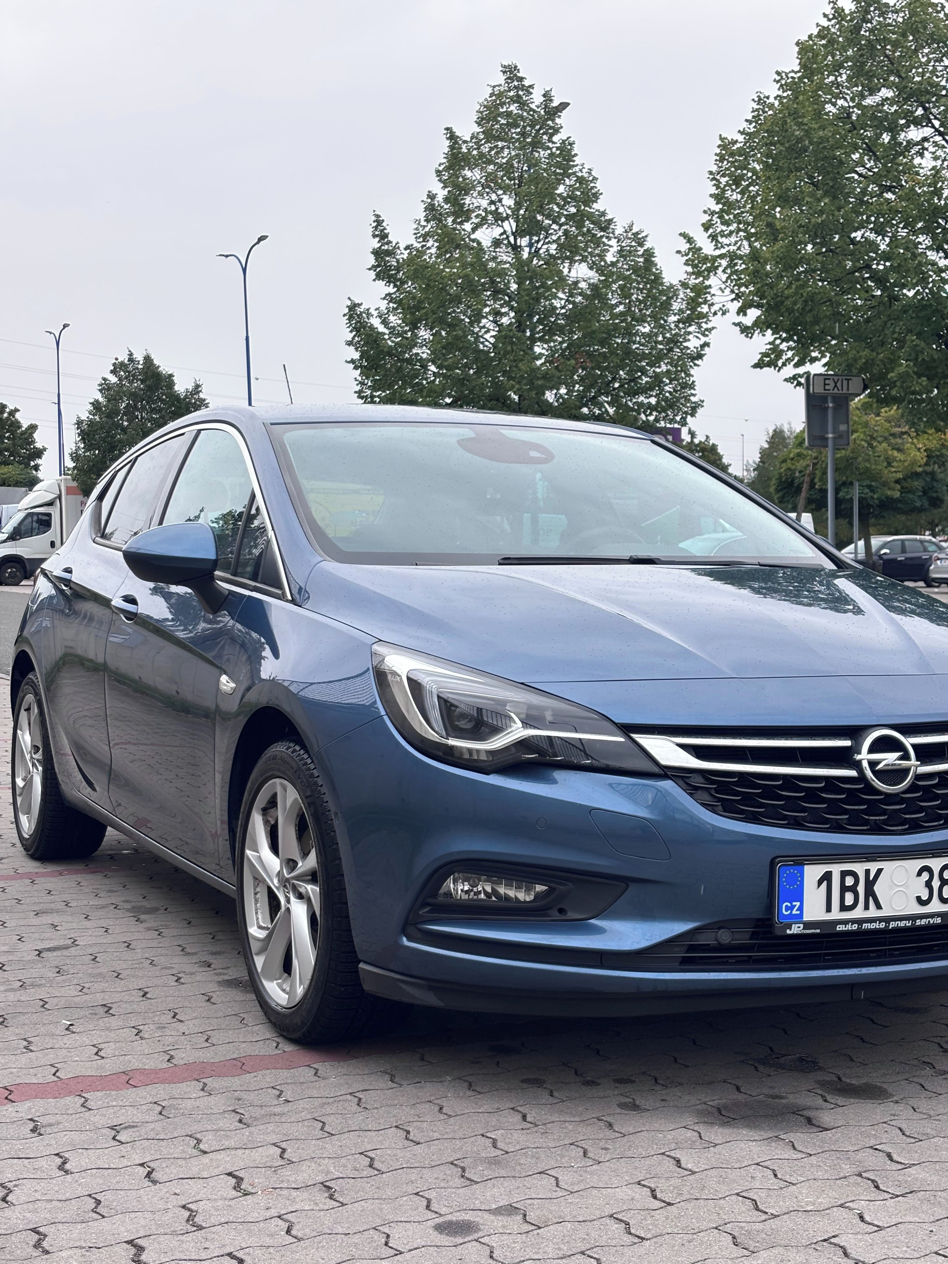 Opel Astra, Opel Astra 1.4 Turbo 110 KW - fotka 3