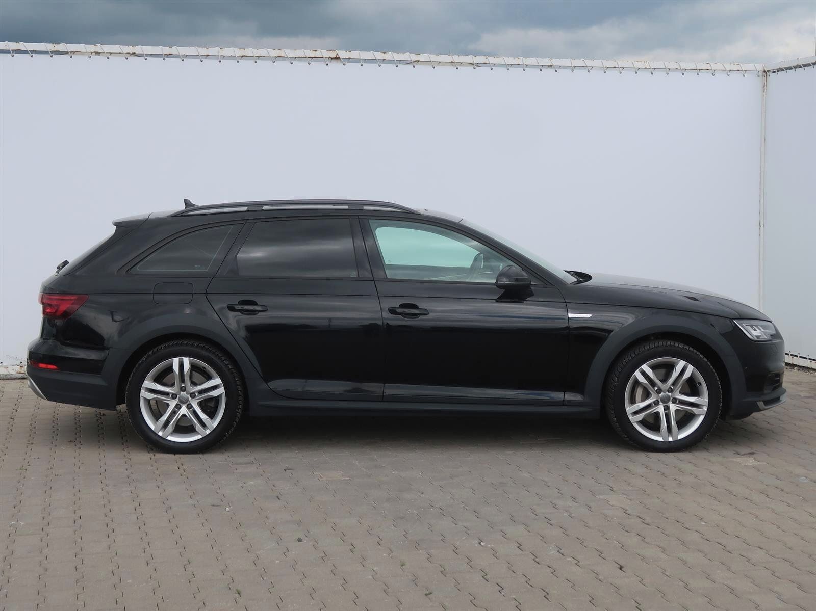 Audi A4 allroad, 3.0 TDI, 4X4, Automat - fotka 6
