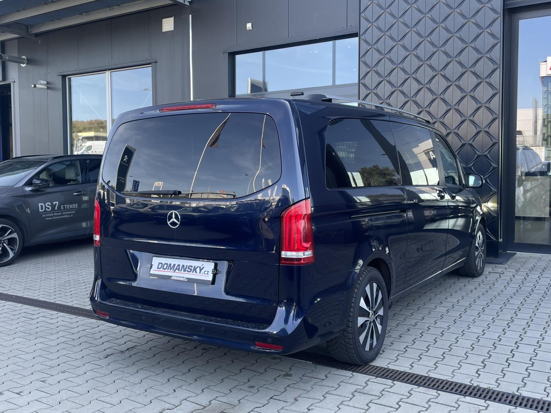 Mercedes-Benz Třídy V, 250D 4MATIC XL 140 kW - fotka 3