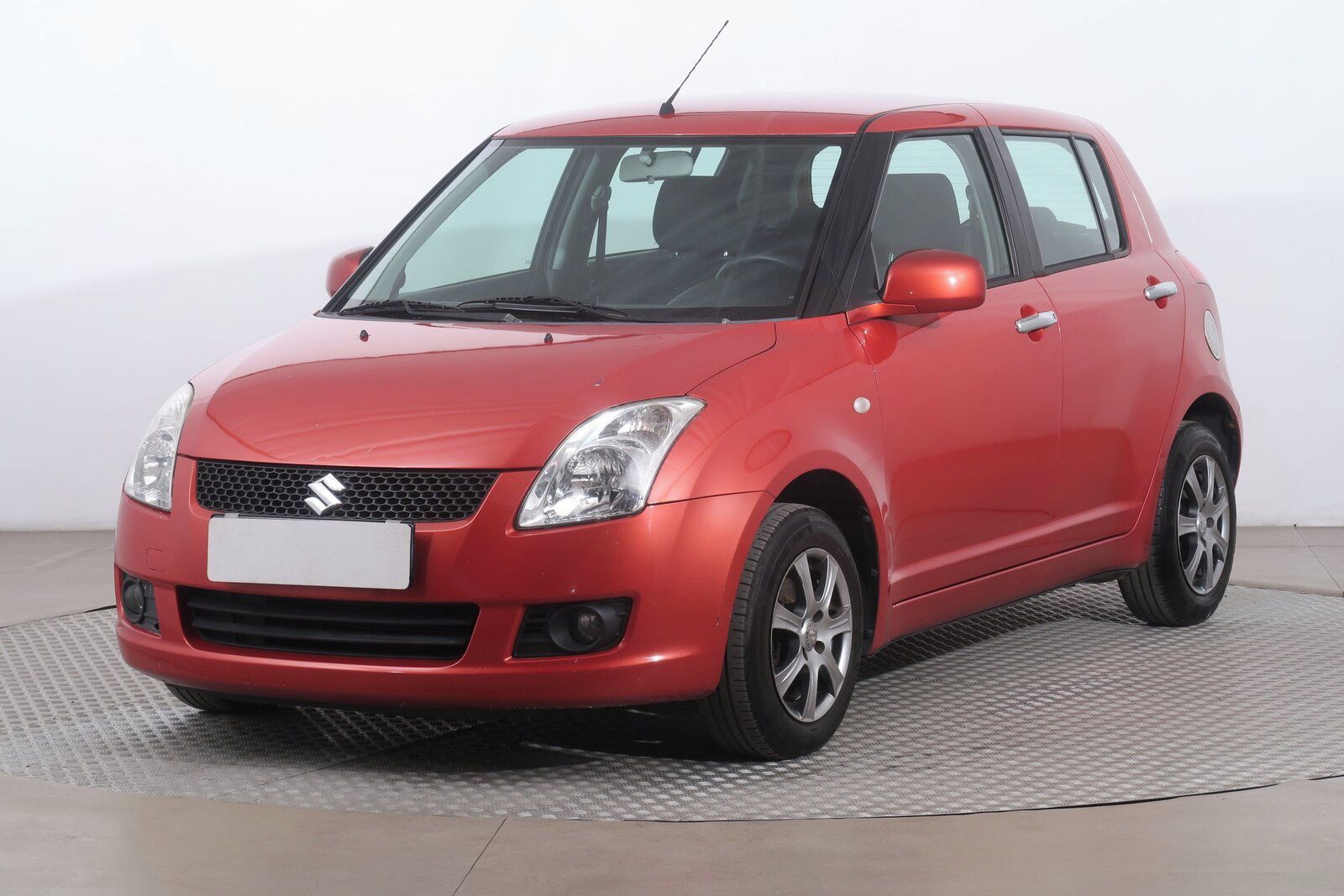 Suzuki Swift, 1.3, po STK, za skvělou cenu - fotka 2