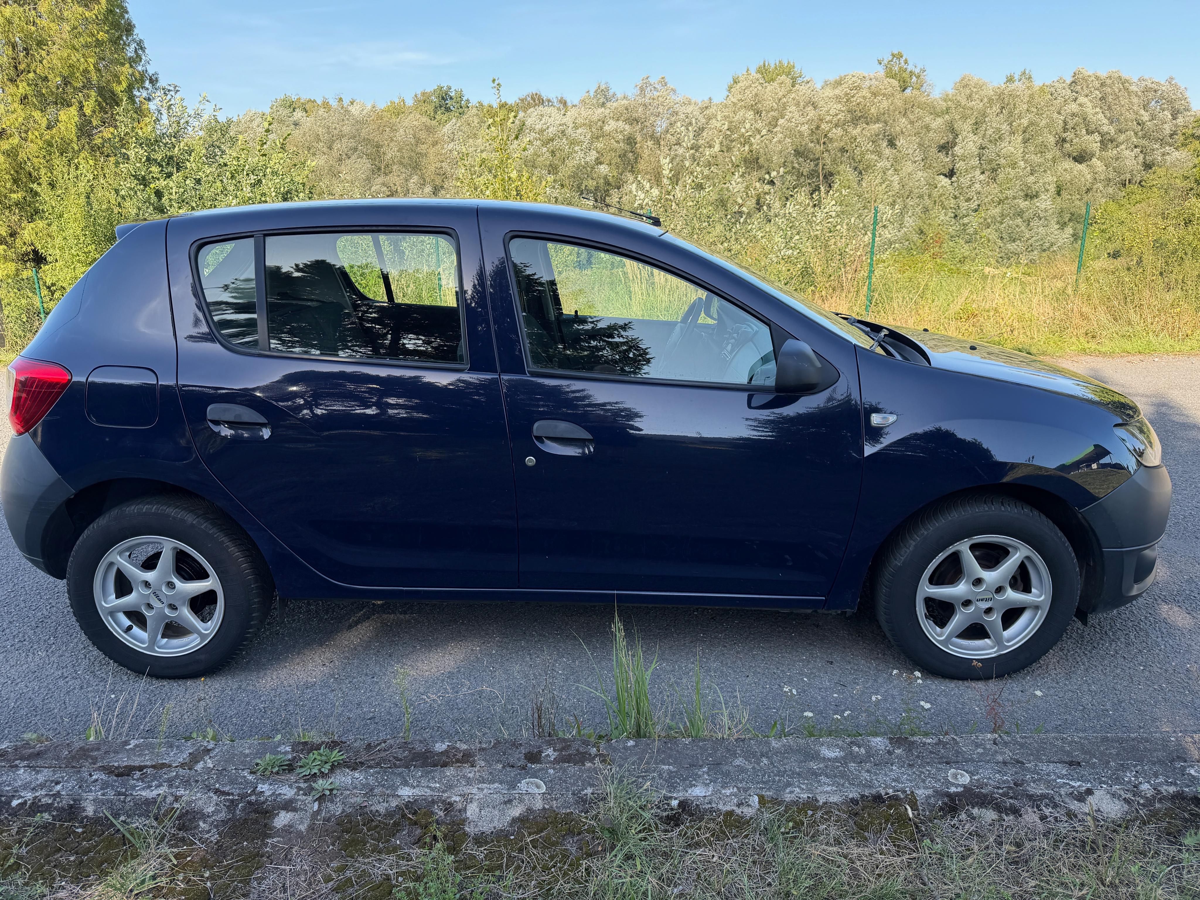 Dacia Sandero, 1.2i-1.majitel,Tažné - fotka 5