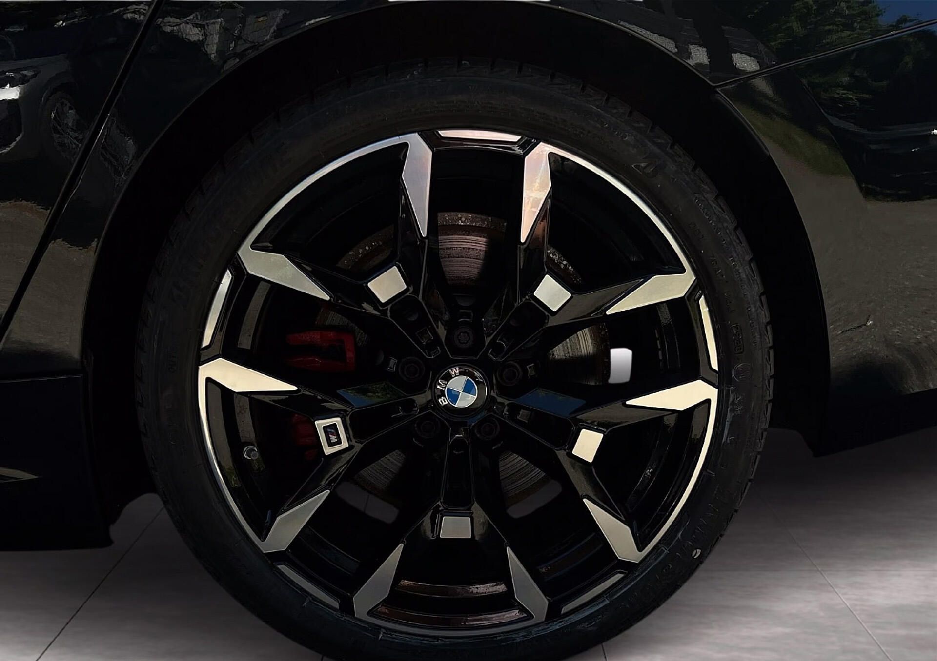BMW Řada 3, 330i xDrive M-Sport Pro Pano - fotka 6