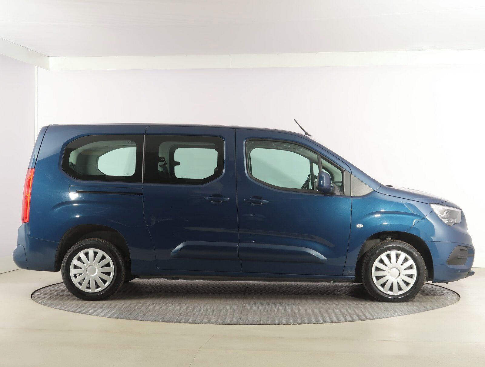 Opel Combo, Maxi 1.2 Turbo, Enjoy, 7Míst - fotka 6
