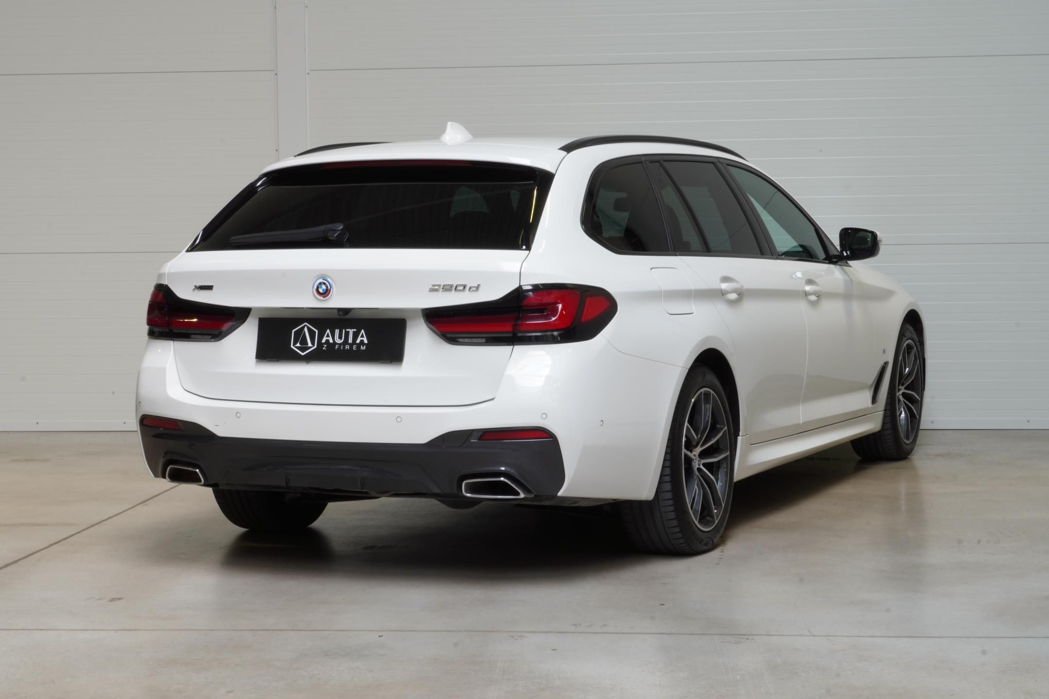 BMW Řada 5, 4x4,TAŽNÉ,DPH,ČR,Adaptiv LED - fotka 6