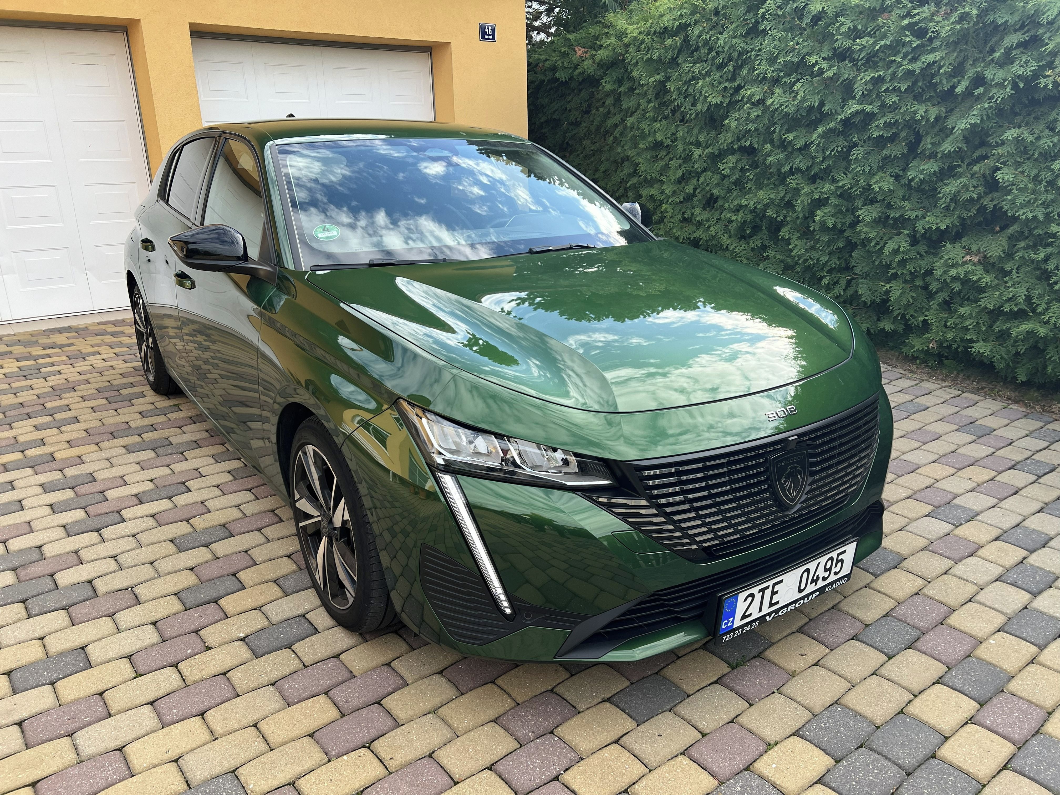 Peugeot 308, ČR,1. majitel, ALLURE,servis - fotka 3