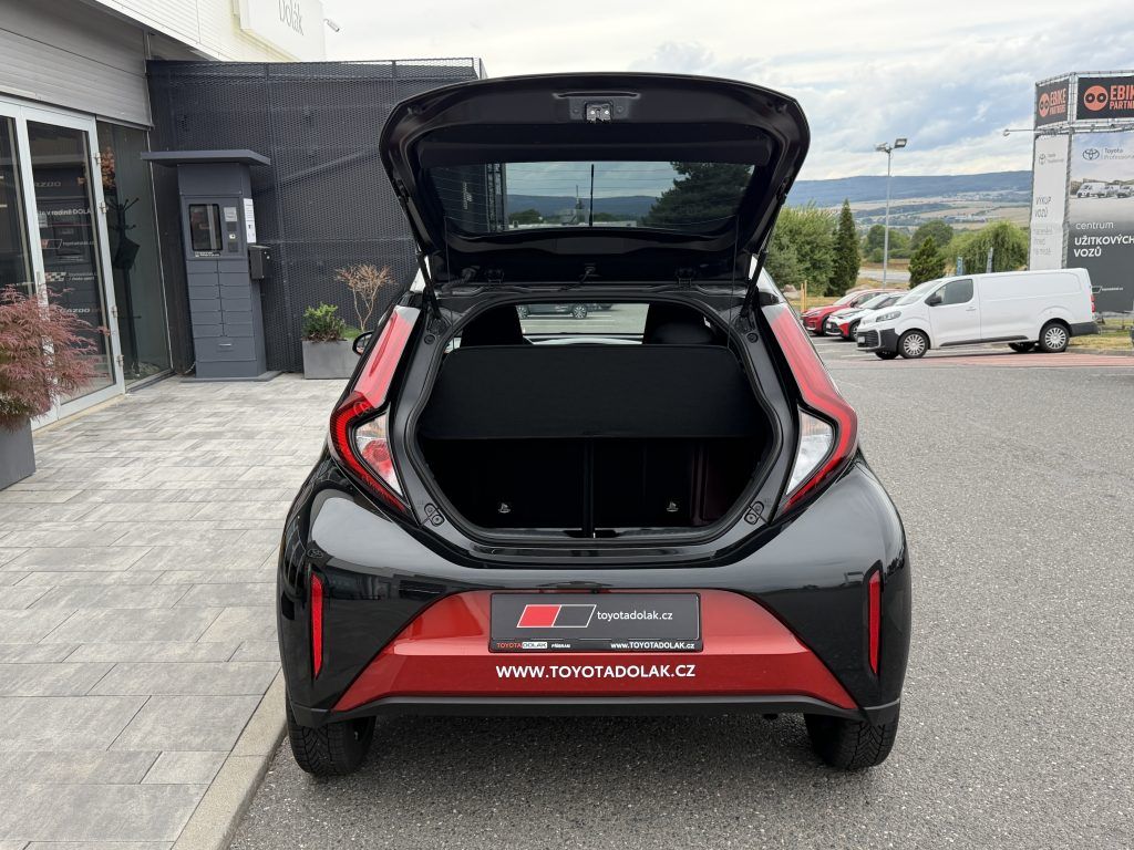 Toyota Aygo, 1.0i, Style, DPH - fotka 6