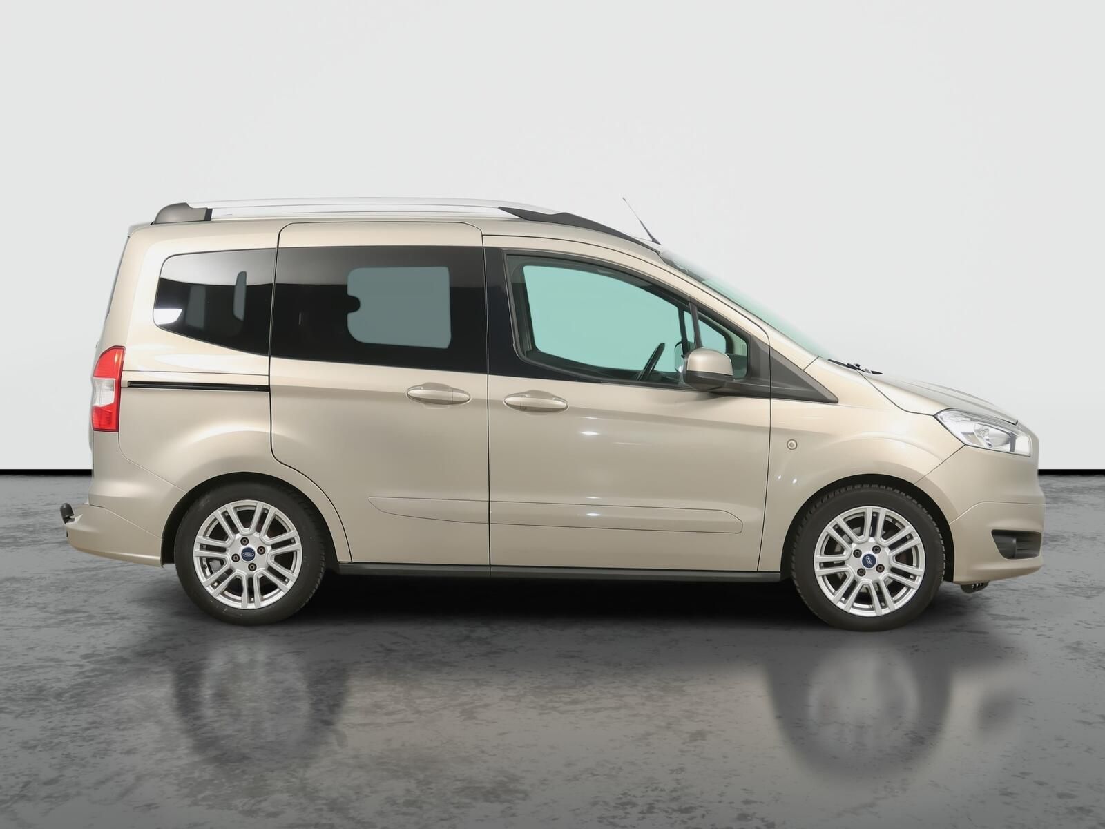 Ford Tourneo Courier, 1.6 TDCi, 5Míst, Klima - fotka 6