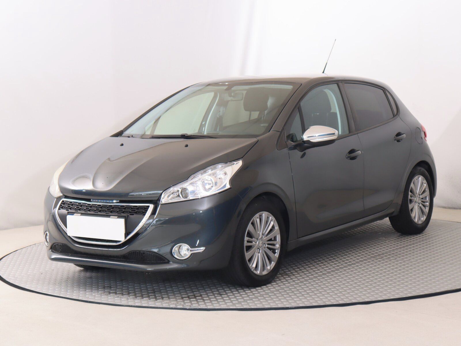 Peugeot 208, 1.2 PureTech, Serv.kniha - fotka 2