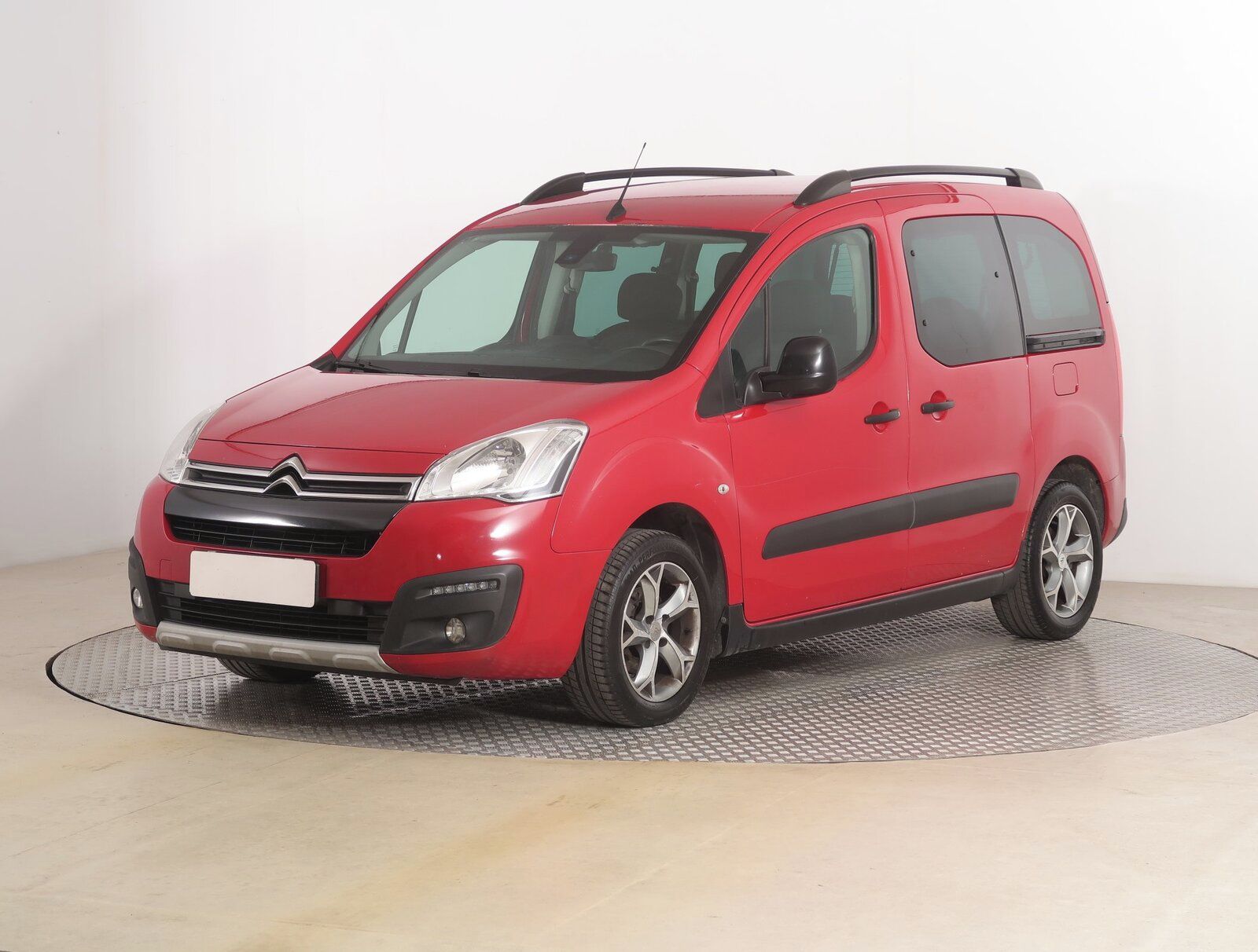 Citroën Berlingo, 1.6 VTi, XTR, 5Míst, ČR - fotka 2