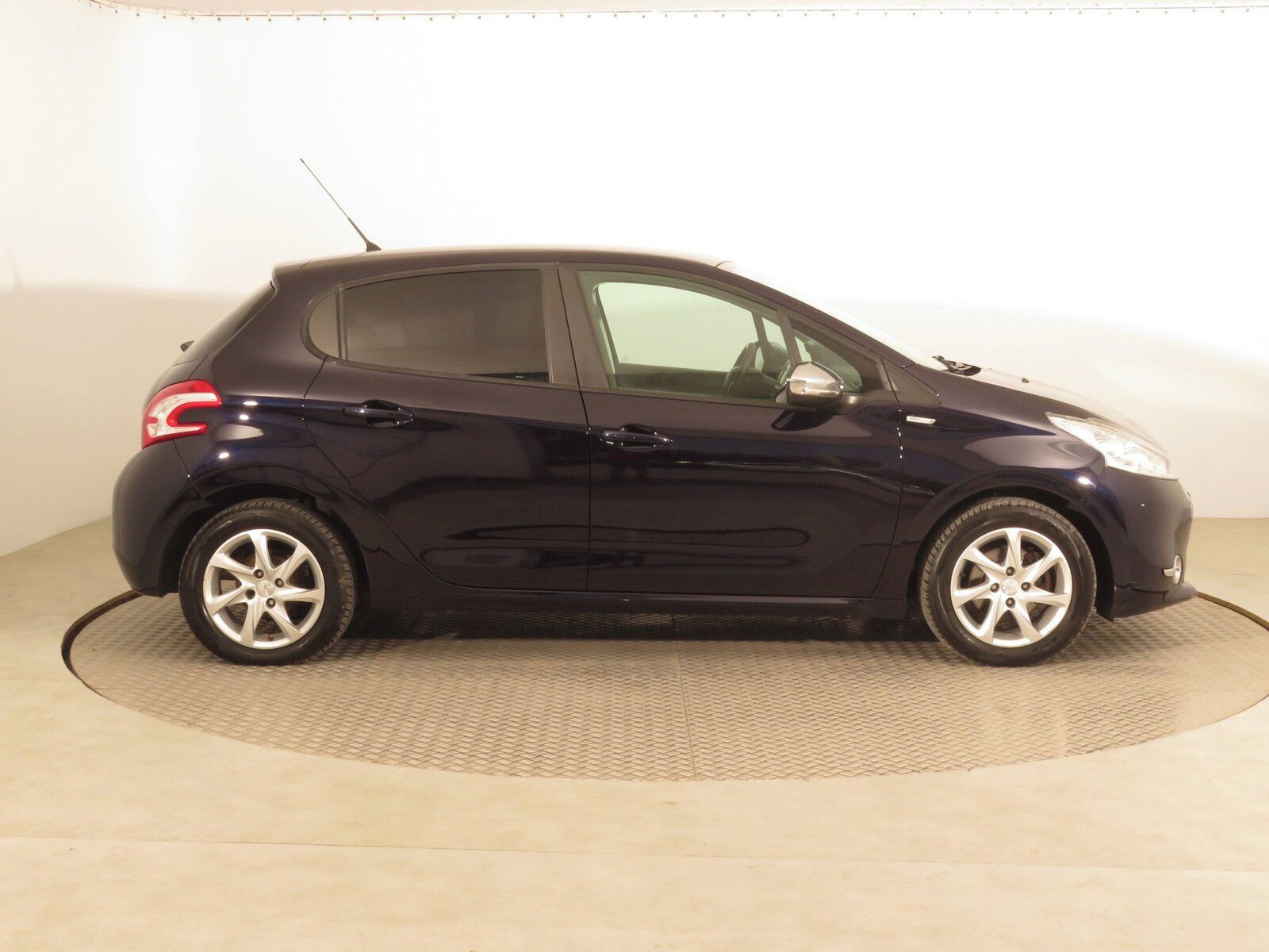 Peugeot 208, 1.2 PureTech, Serv.kniha - fotka 6