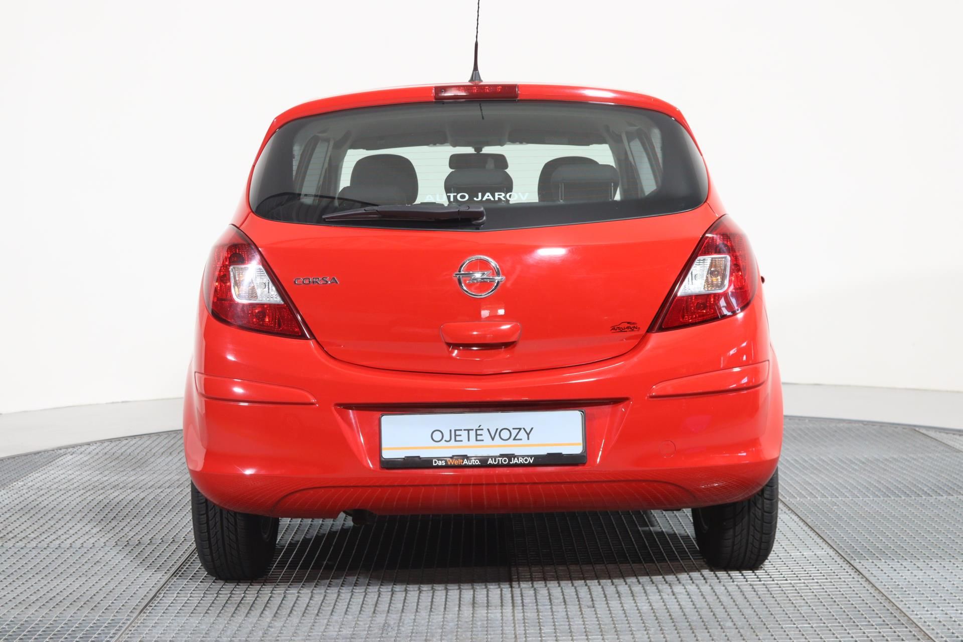 Opel Corsa, 1,2i 63 kW - fotka 6