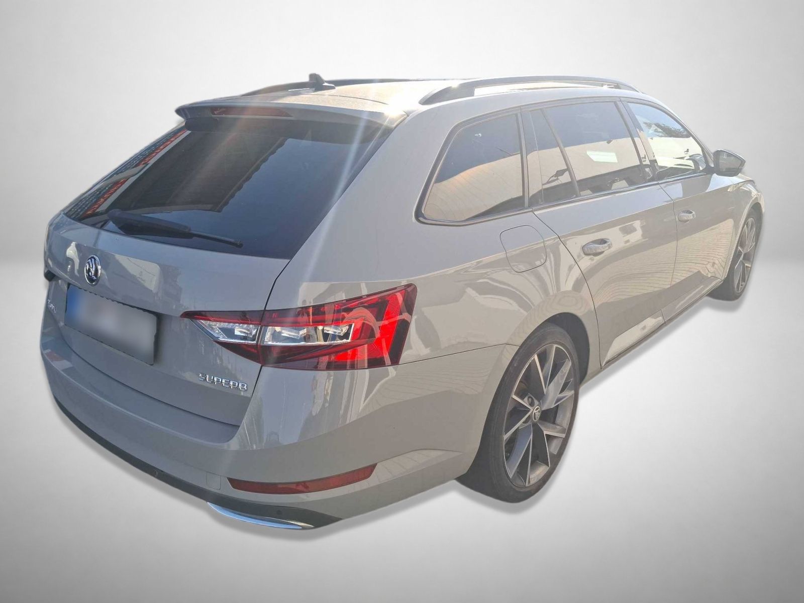 Škoda Superb, 2.0 TDI, Sportline, Automat - fotka 2