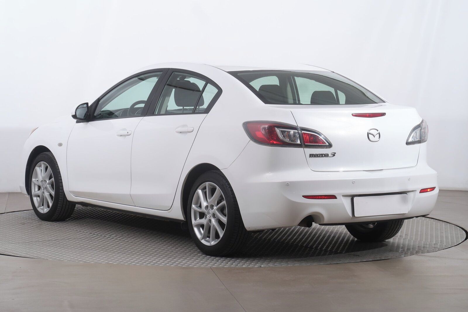 Mazda 3, 1.6 - fotka 4