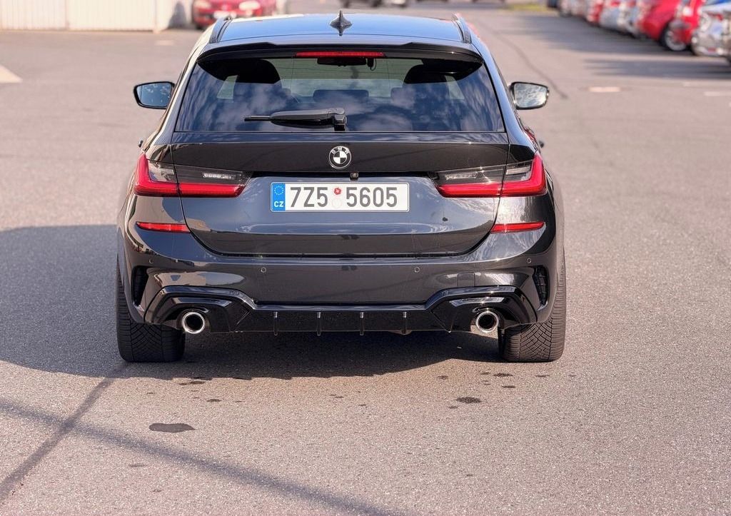 BMW Řada 3, 320D 140Kw M-packet X-drive - fotka 5