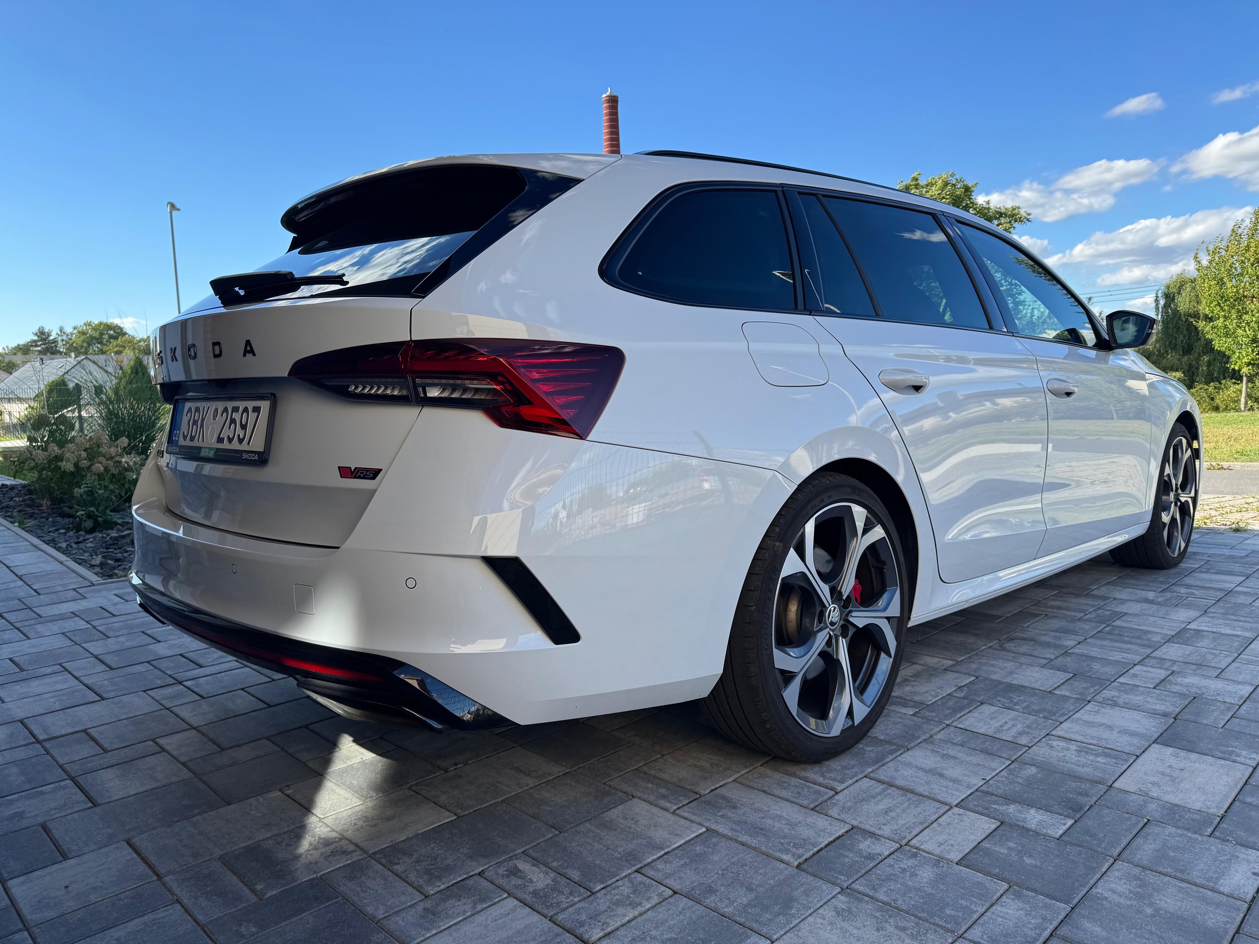 Škoda Octavia - fotka 4