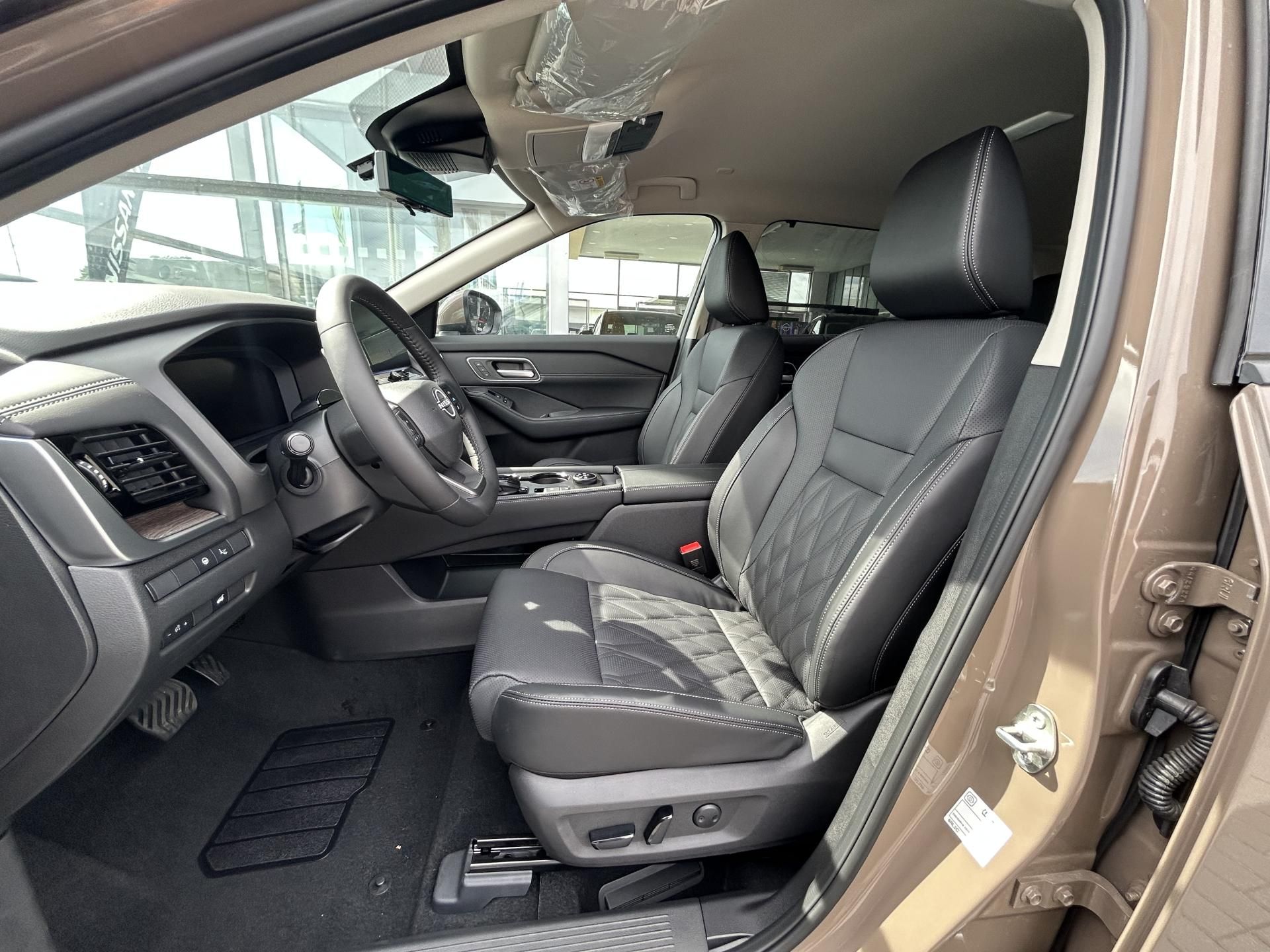 Nissan X-Trail, E-POWER 213HP 4x4 Tekna 7 míst - fotka 6