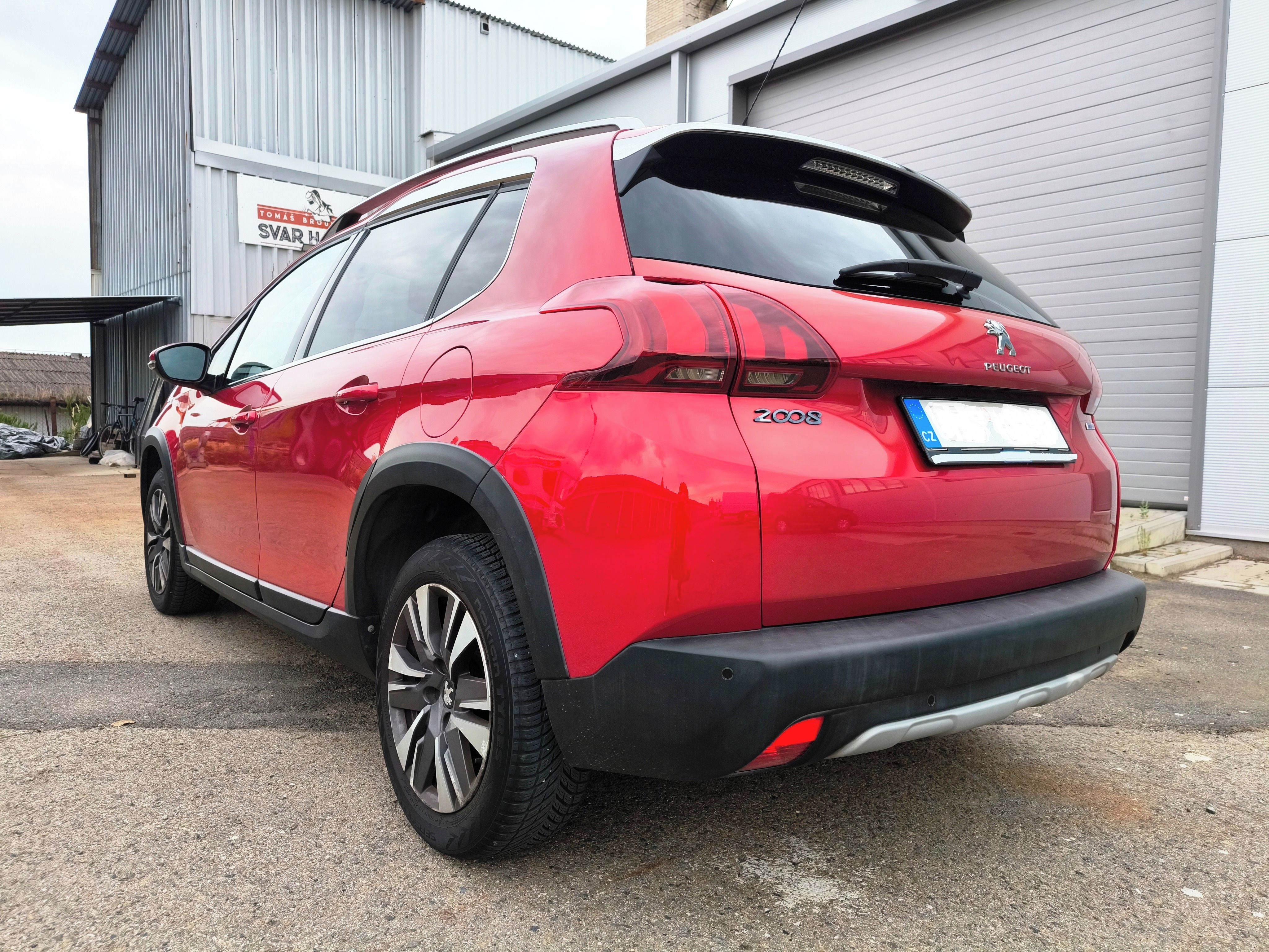 Peugeot 2008, 1.2PT/81kW AT Allure - fotka 5
