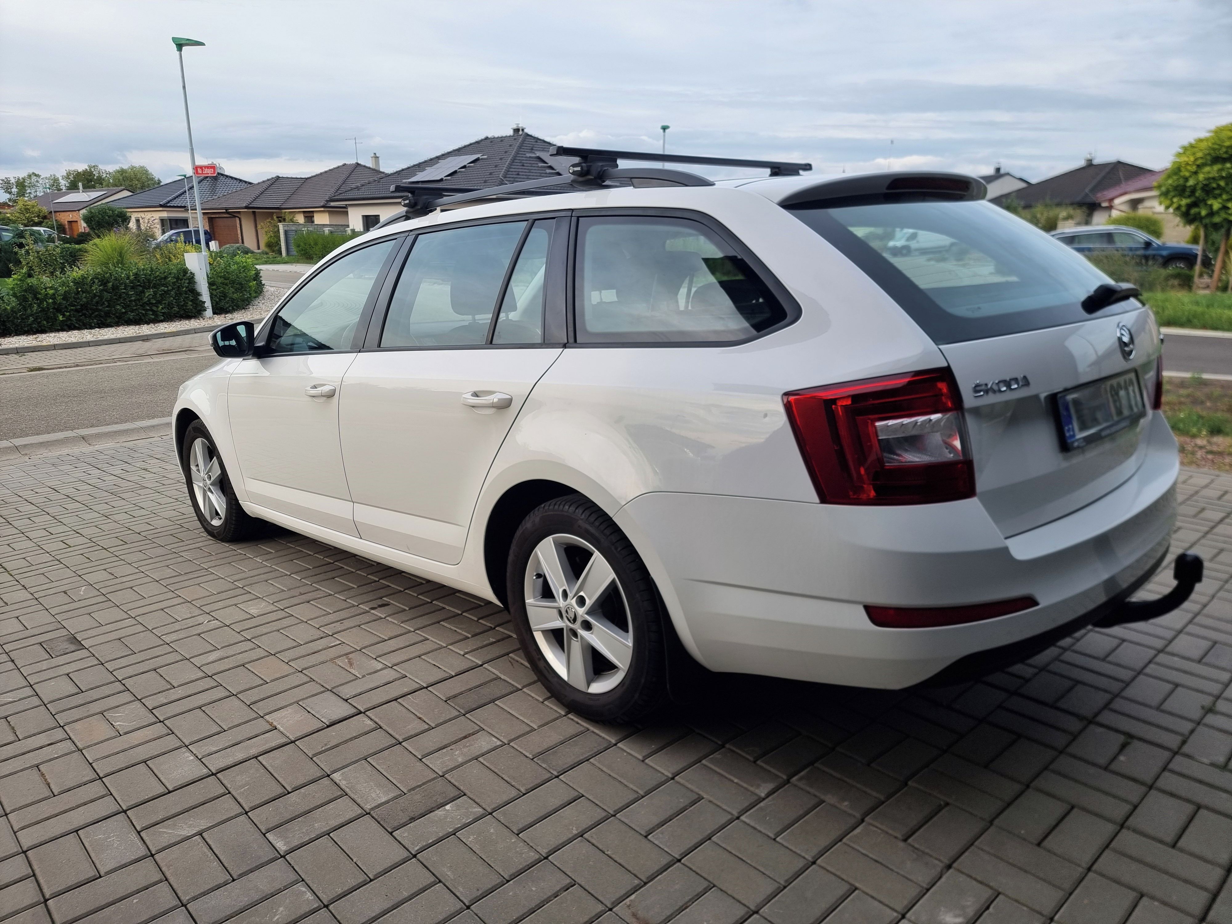 Škoda Octavia, 103 000km NÁJEZD | 1 MAJITEL - fotka 6