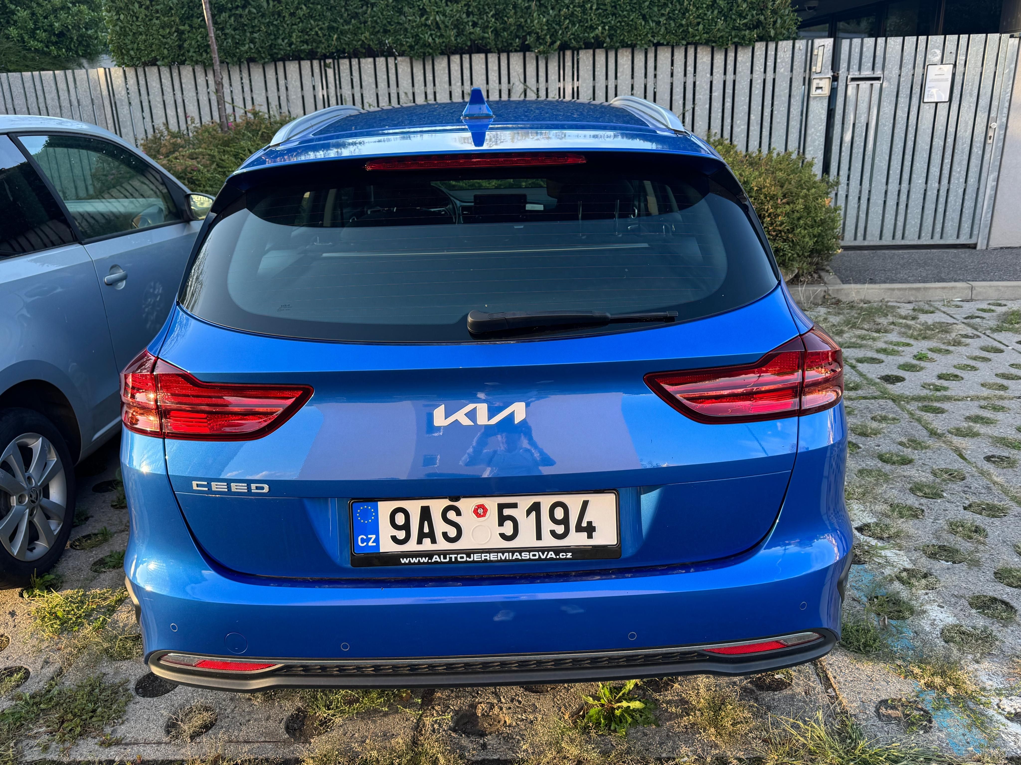 Kia Cee´d, 1,5 TDI servisováno, v záruce