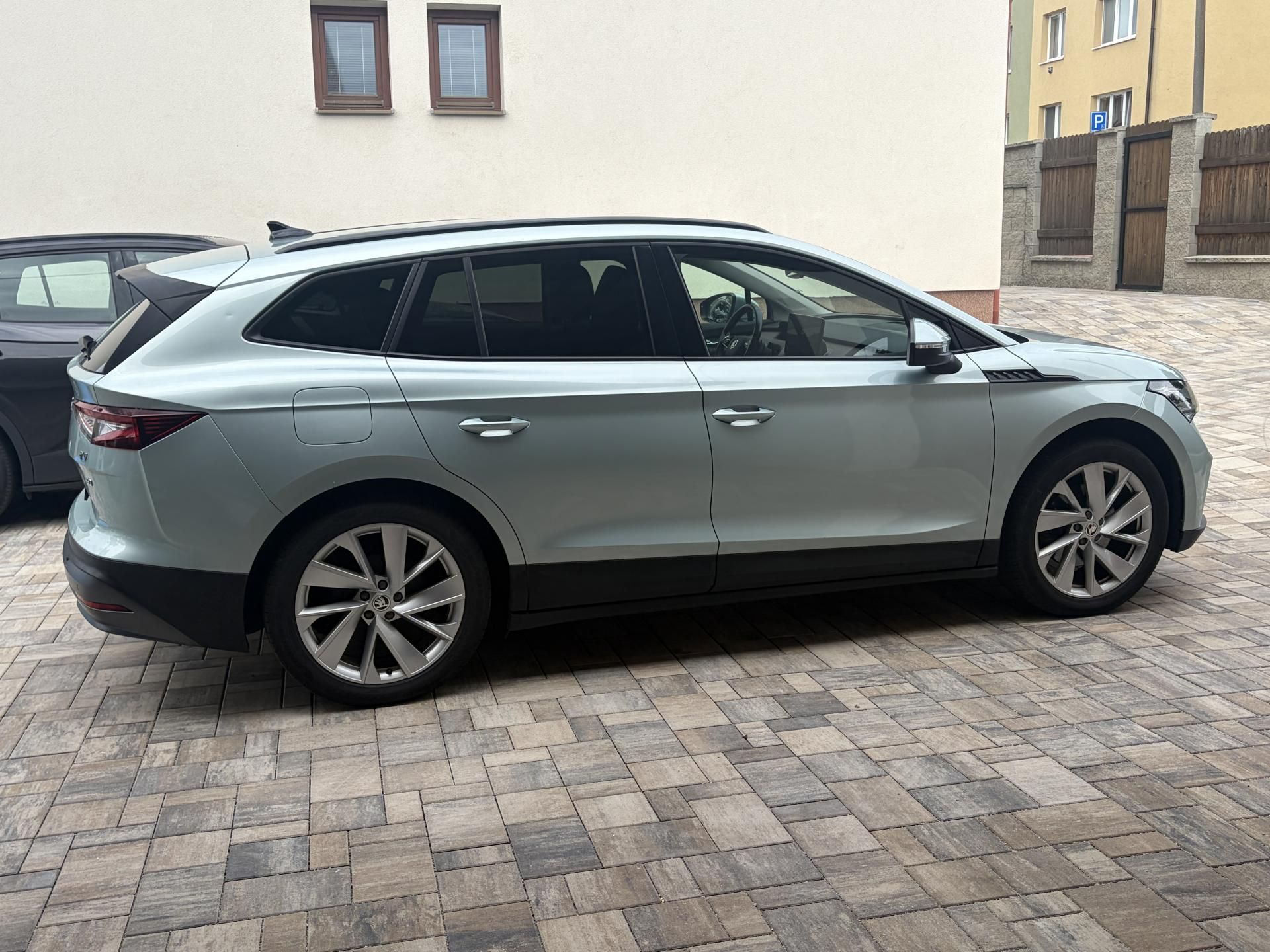 Škoda Enyaq, 60, TC, SOH:89%, Matrix, tazne - fotka 4