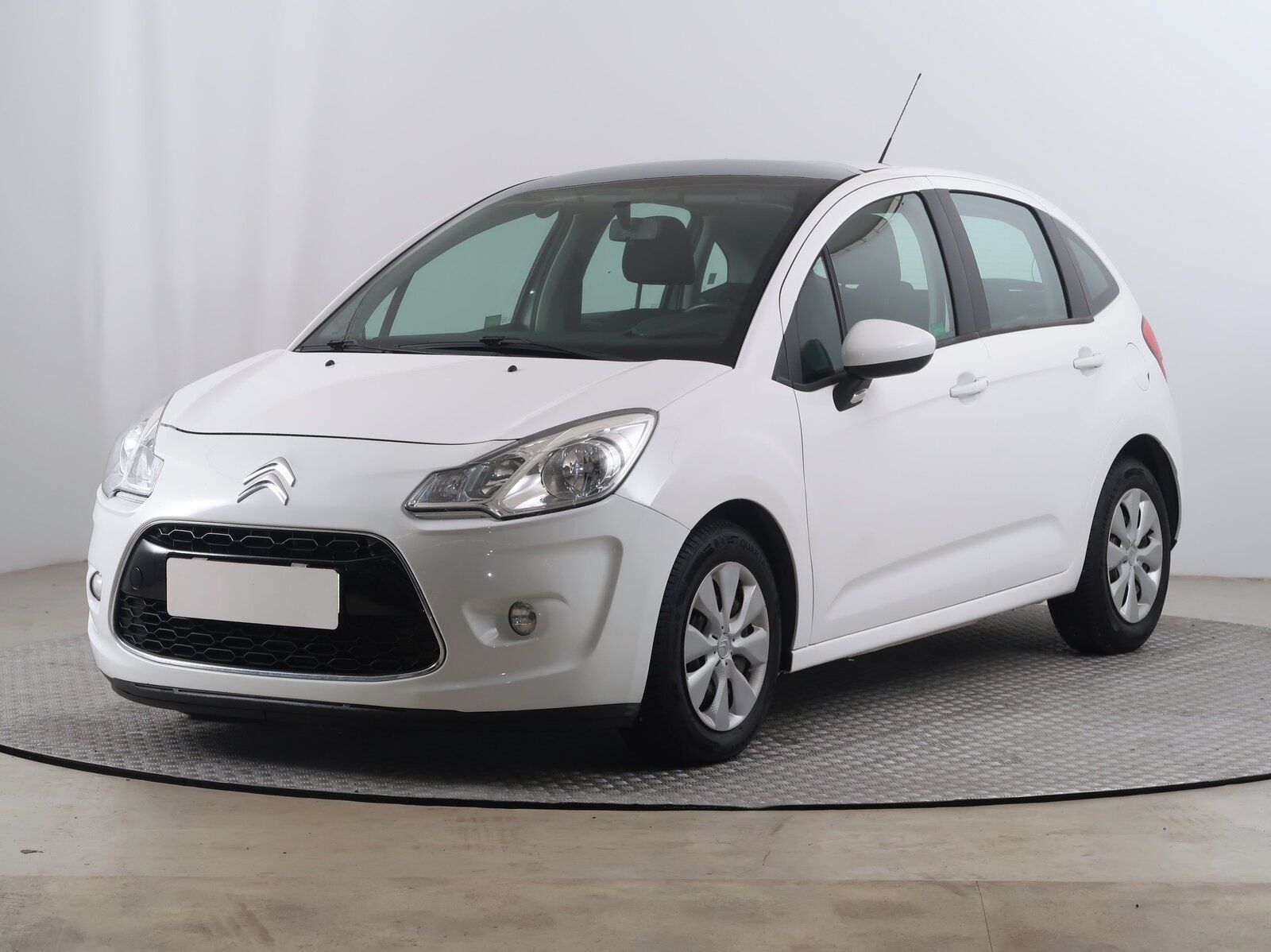 Citroën C3, 1.4 i, Serv.kniha - fotka 2