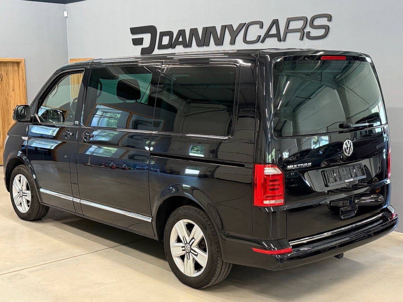 Volkswagen Multivan, T6 2.0TDI 110kw DSG Generation - fotka 2