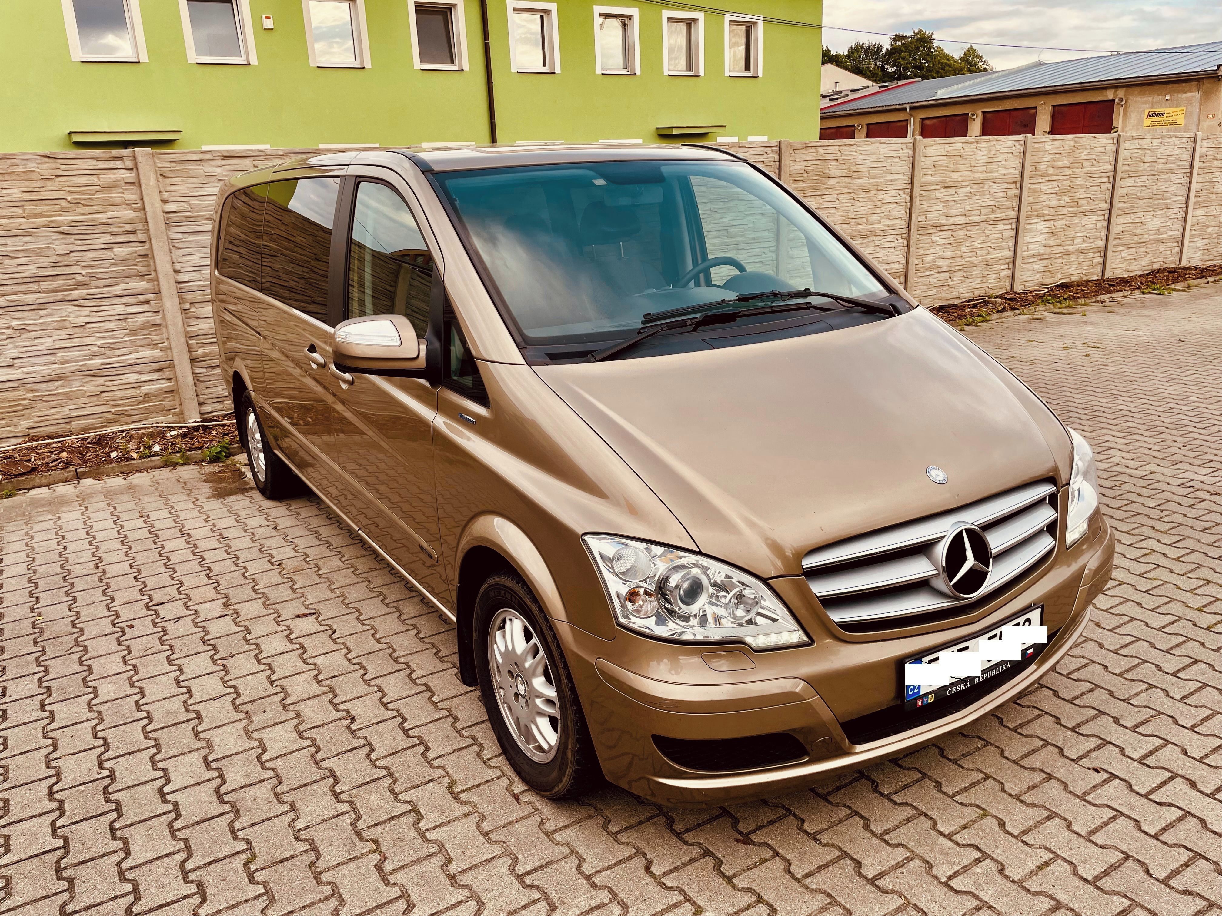 Mercedes-Benz Viano, Zakázkový EXTRA LONG 3 řady - fotka 4