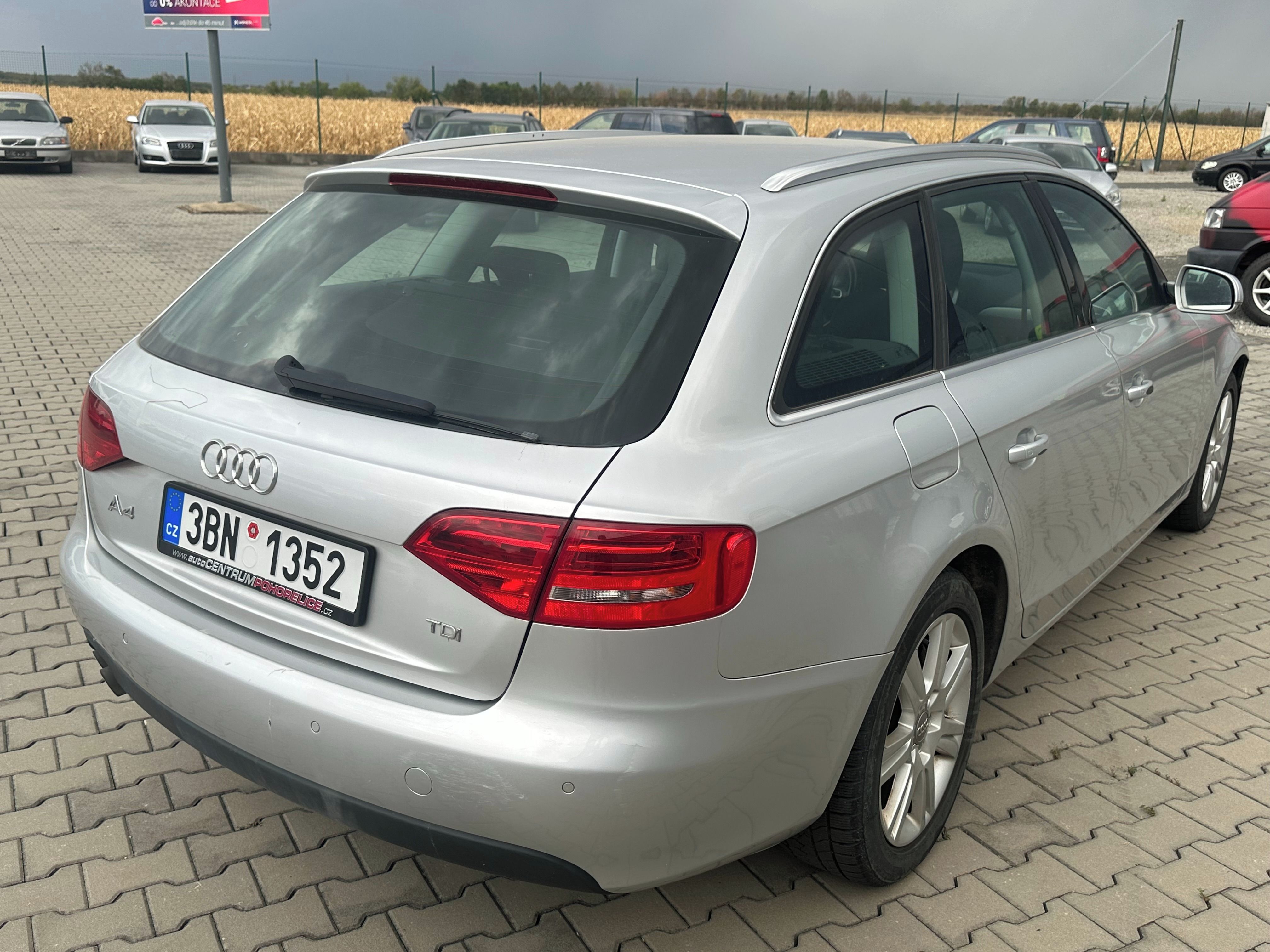 Audi A4, 2,0TDI*105KW*Manuál* - fotka 5