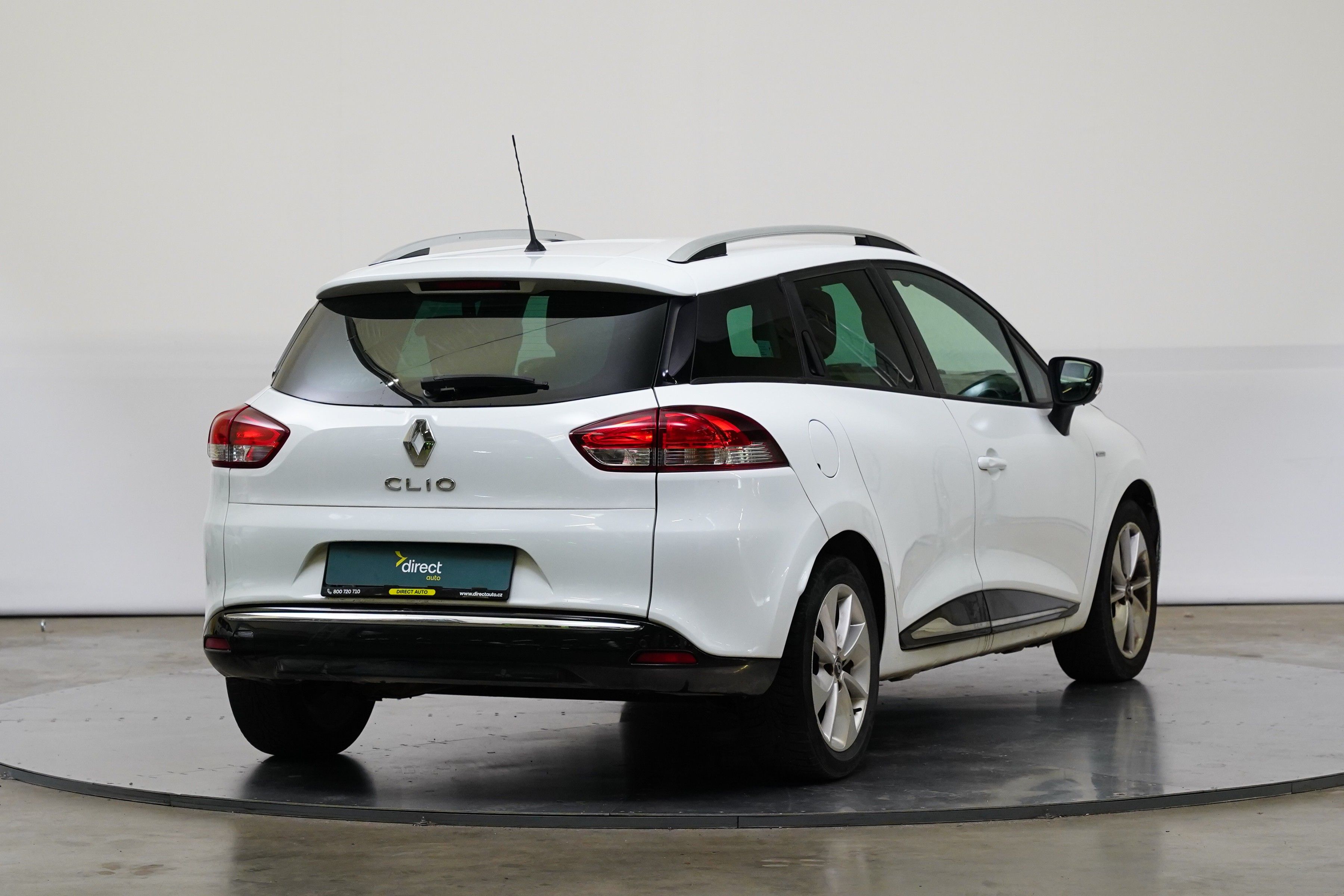 Renault Clio, 1.2 16V 54 kW - fotka 2
