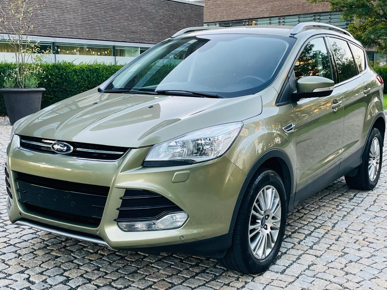 Ford Kuga, 2.0TDCi 4x4 MAN TAŽNÉ 1MAJITEL - fotka 3