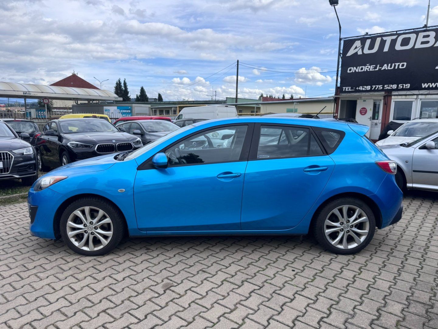 Mazda 3, AUTOMAT 2,0i 110KW 2X PNEU STK - fotka 3
