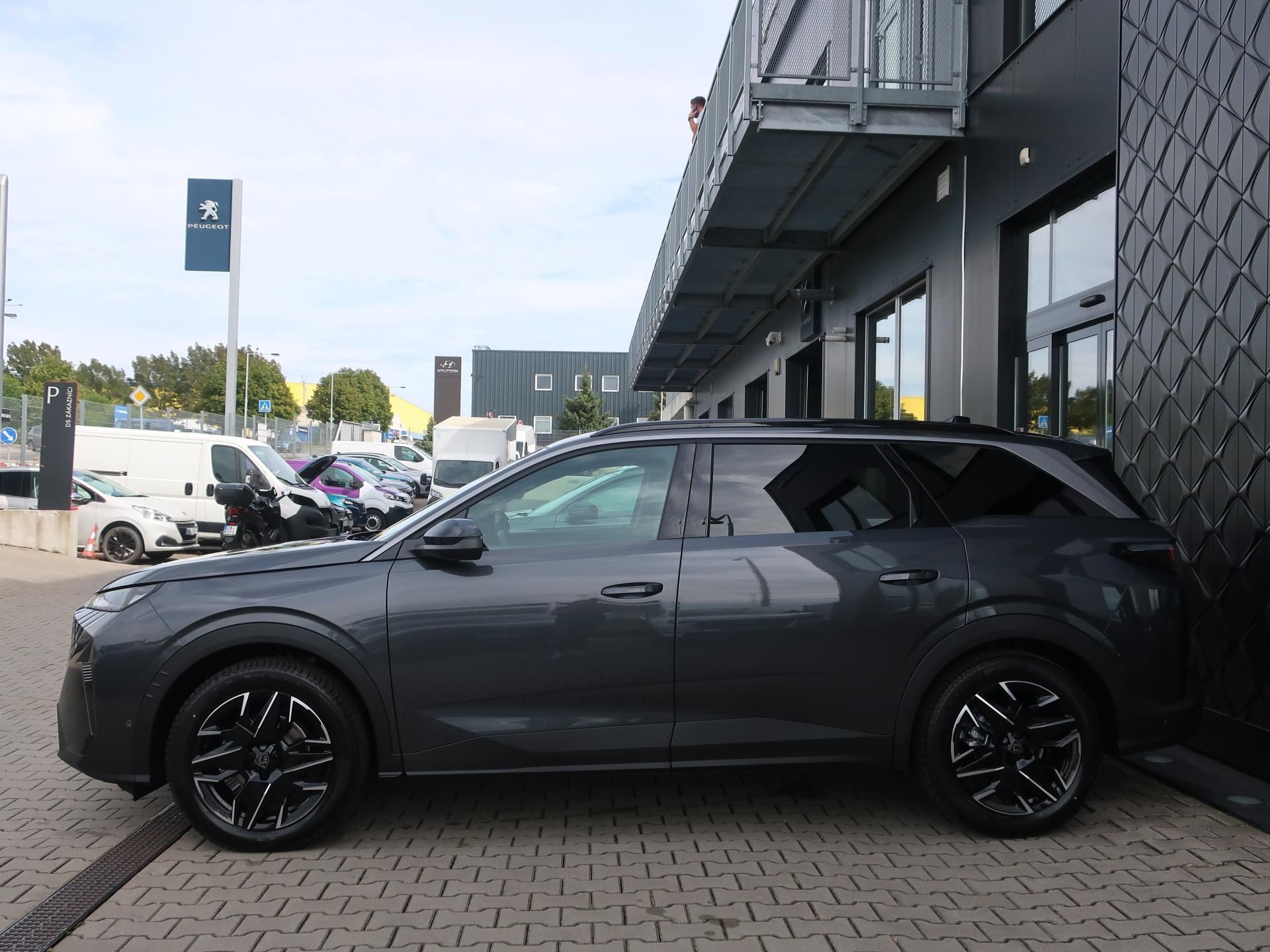 Peugeot 5008, ALLURE Hybrid 145 e-DCS6 - fotka 2