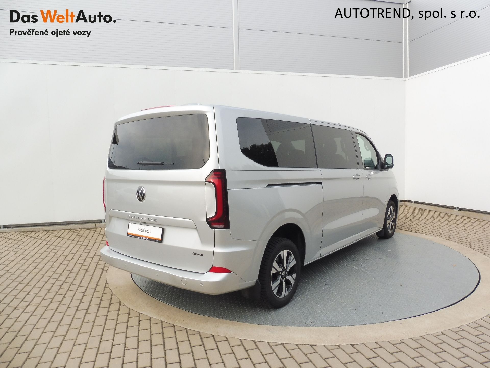 Volkswagen Caravelle, Style DR 2,0 TDI 125kW 8AUT 4M - fotka 2