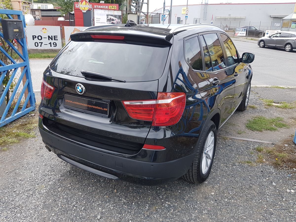 BMW X3, 2.0 X-DRIVE 135KW NAVI EL KUFR - fotka 6