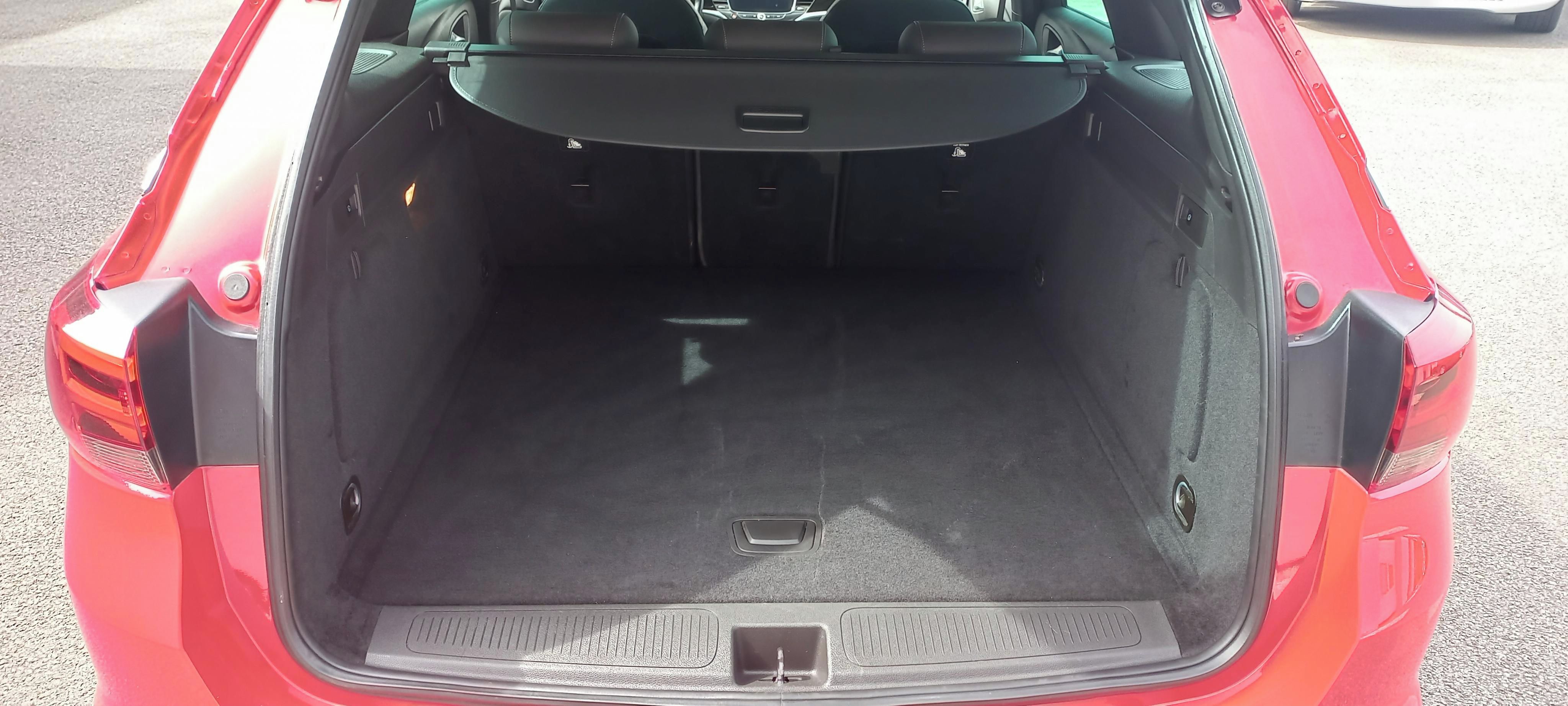 Opel Astra, 1.2 T  96kw,  Navigace, Tažné - fotka 5