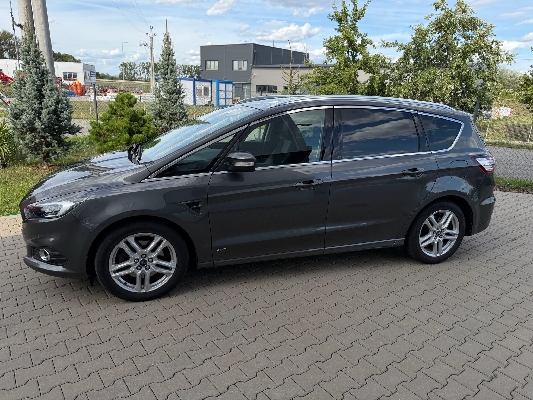 Ford S-MAX, 2.0 TDCI (140 kW) Aut. DPH AWD - fotka 5