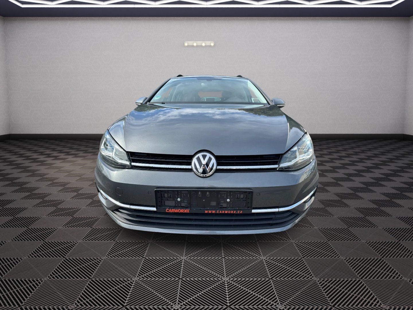 Volkswagen Golf, 2,0TDI 110kw Highline - fotka 2