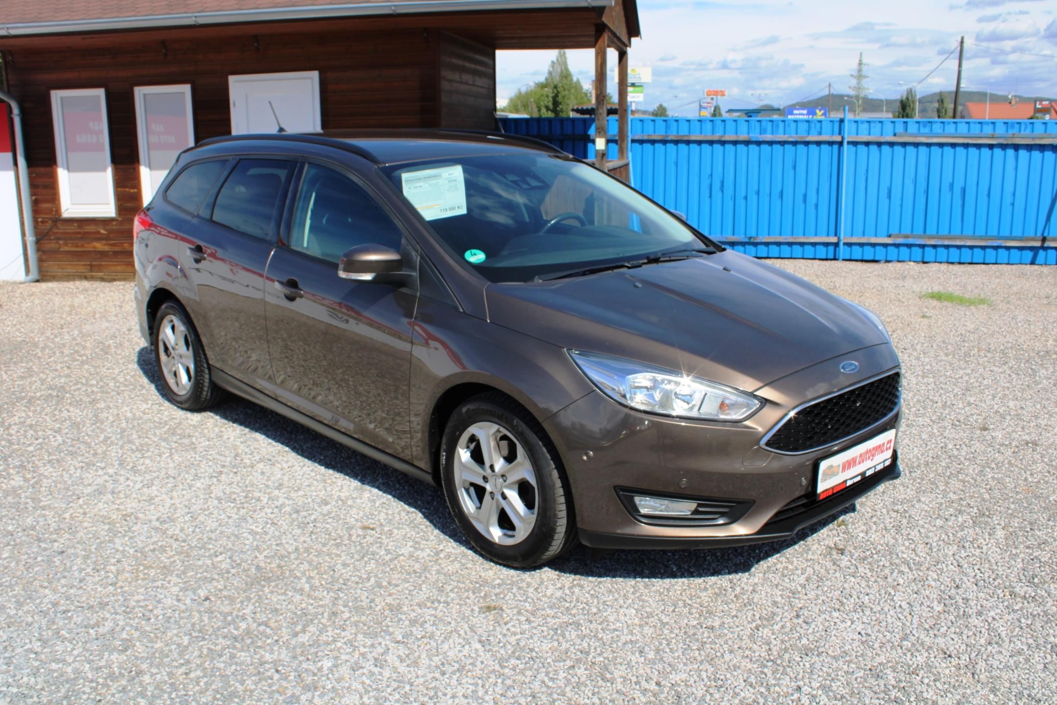 Ford Focus, 1.0i KLIMA TEMPOMAT VÝHŘEV ALU