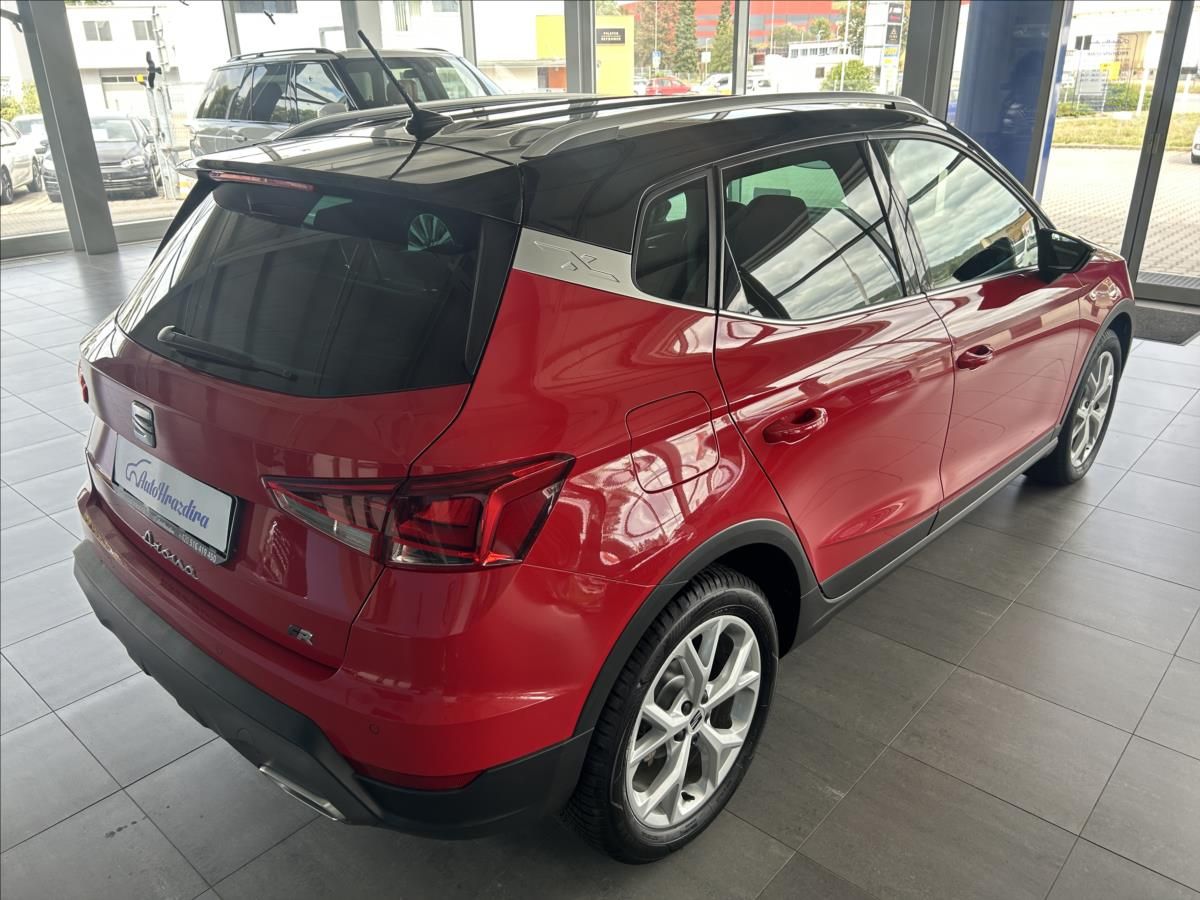Seat Arona, 1,0   TSI 85kW,FR,SERVISKA,1.M - fotka 6