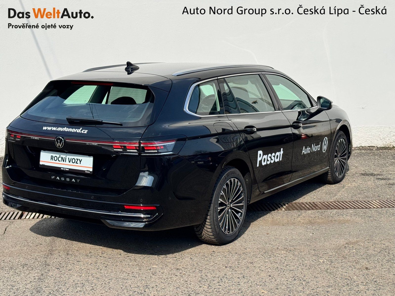 Volkswagen Passat, Passat Elegance 2,0 TDI 110 kW - fotka 2