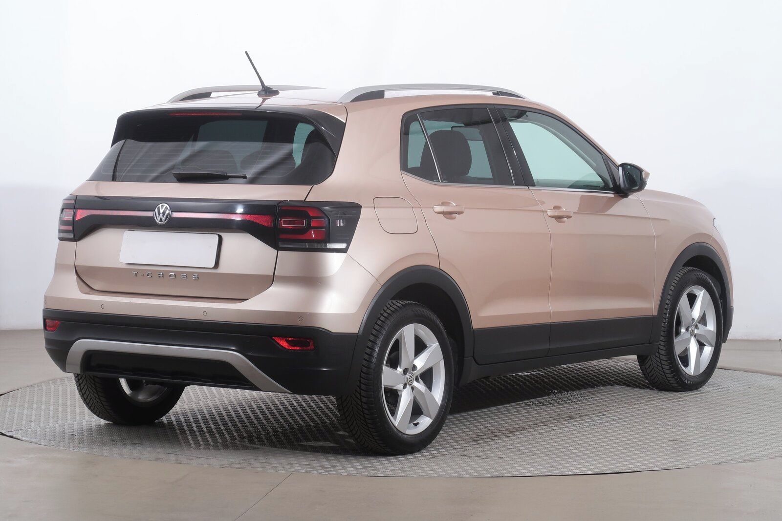Volkswagen T-Cross, 1.0 TSI - fotka 5
