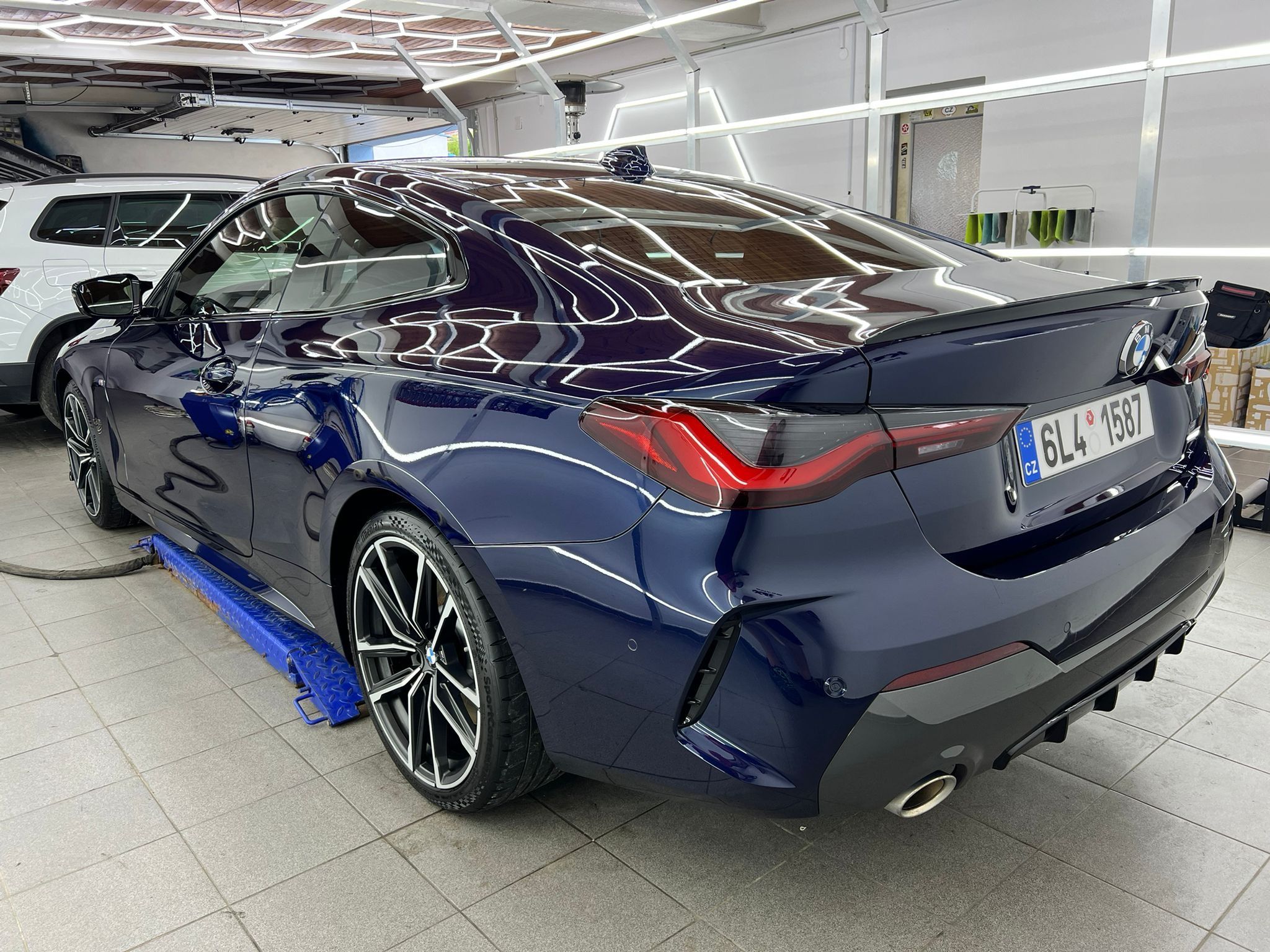 BMW Řada 4, 430i - fotka 3