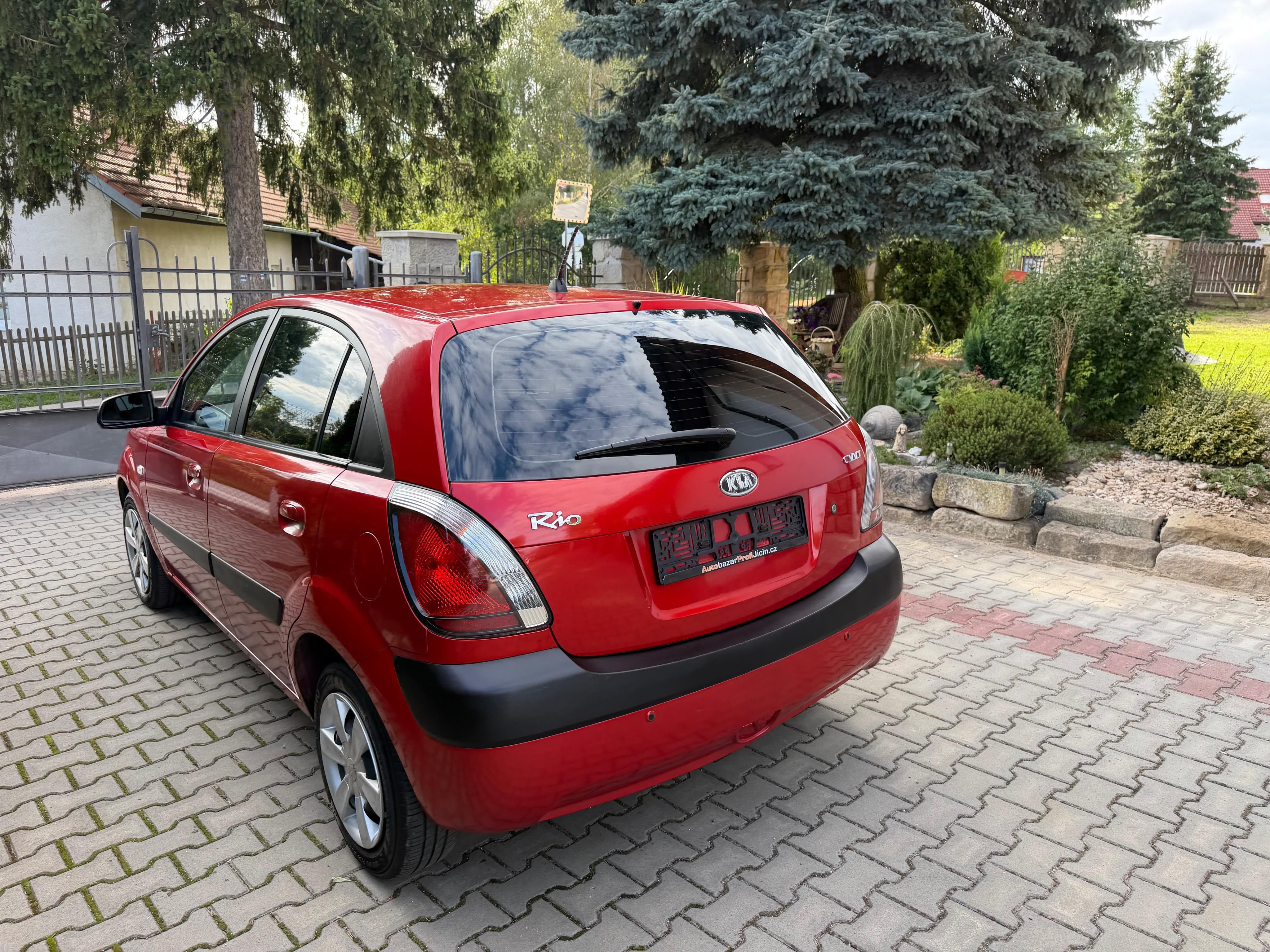 Kia Rio, 1,6i/82kw Nová STK klima - fotka 6
