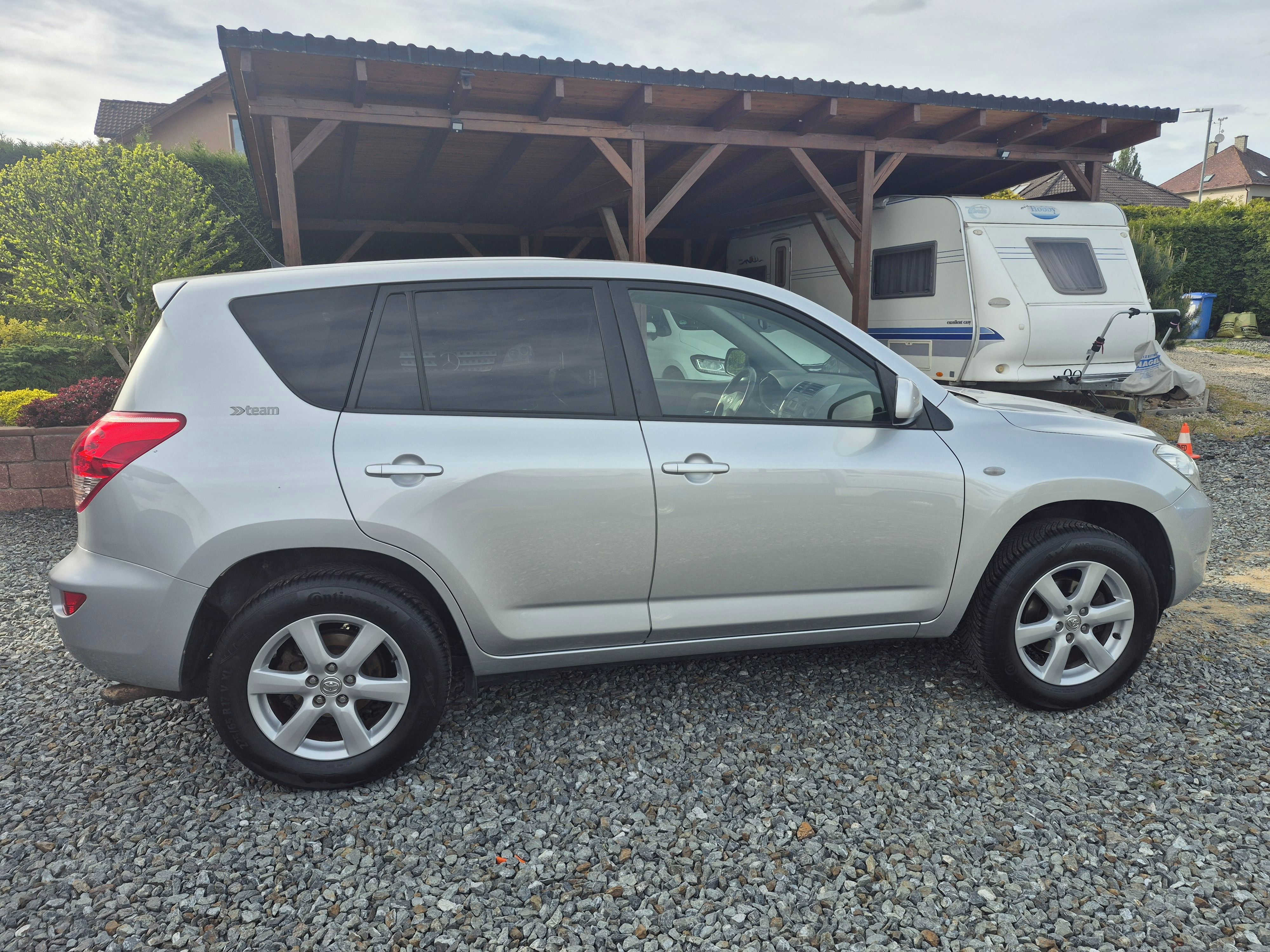 Toyota Rav4, Toyota RAV 4 2,0 I 4x4 - fotka 4