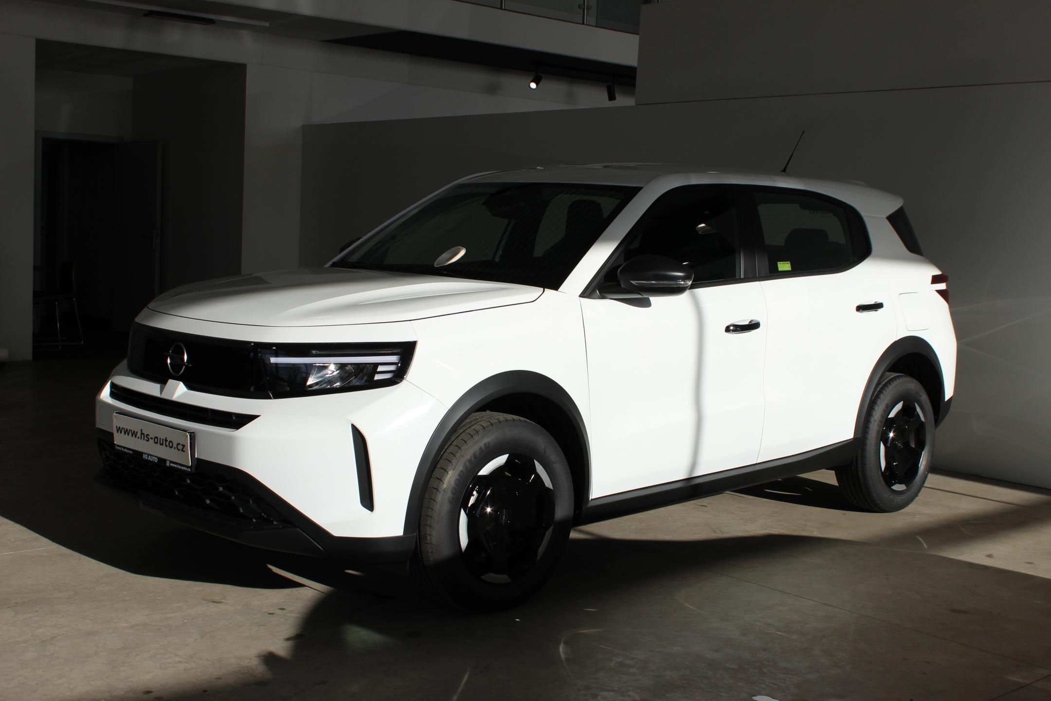 Opel Frontera, Edition Hybrid 1.2 TURBO 81kW - fotka 3
