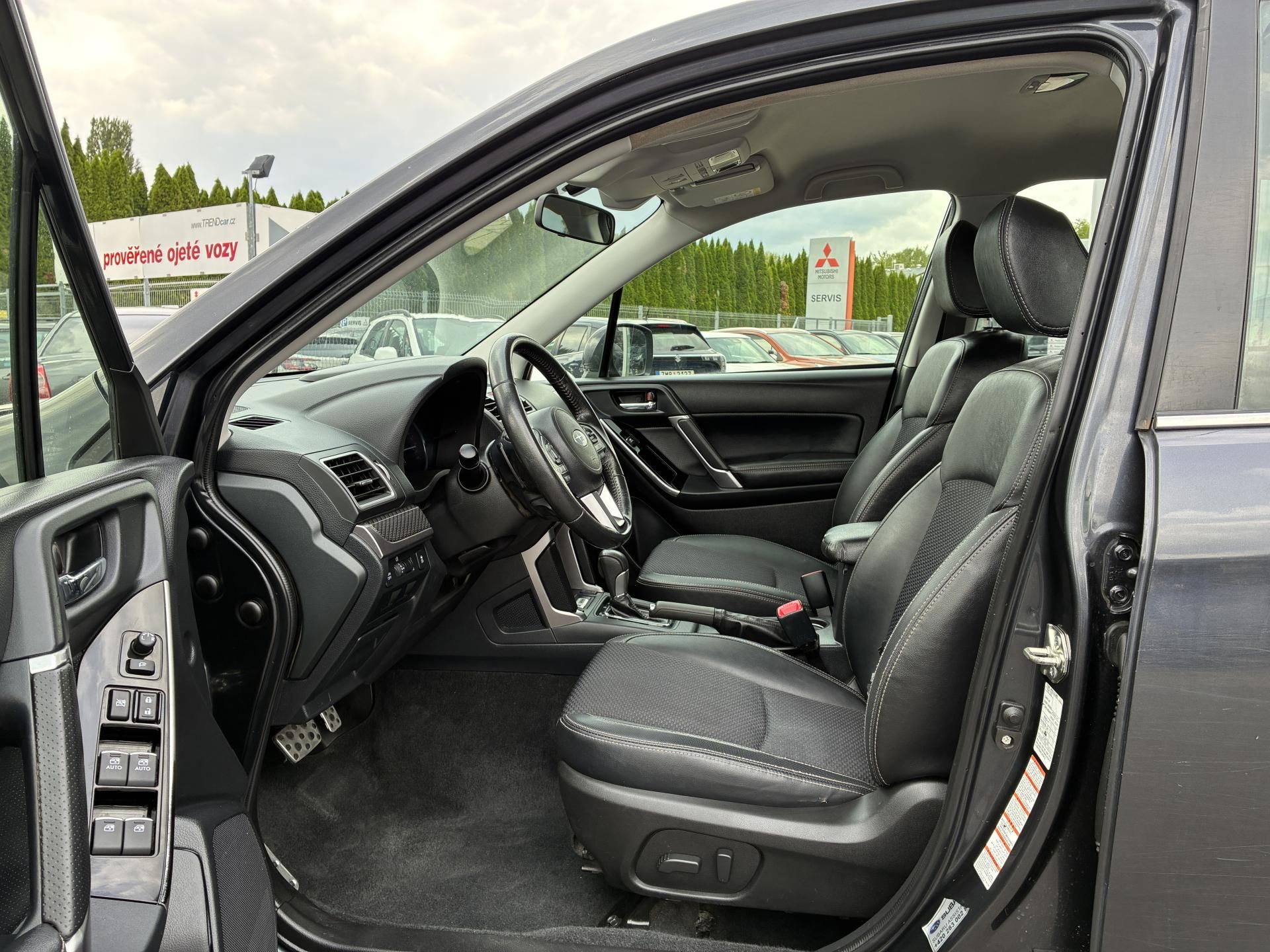 Subaru Forester, 2,0i CVT Comfort * ZÁRUKA * - fotka 6