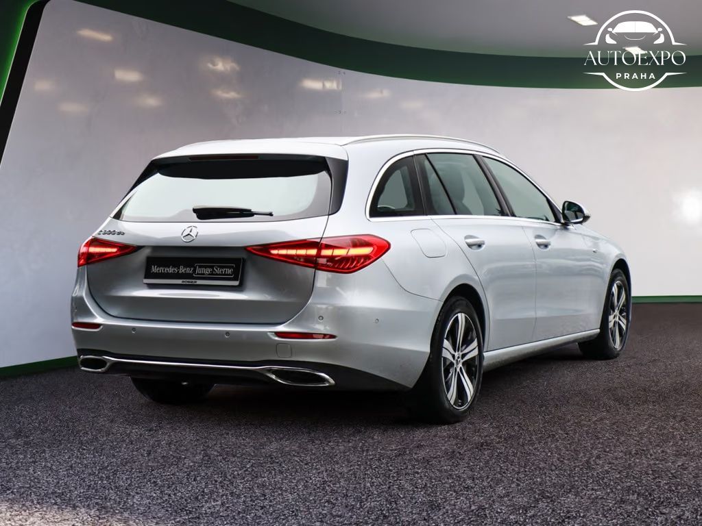 Mercedes-Benz Třídy C, 300de T Avantgarde Advanced+ - fotka 2
