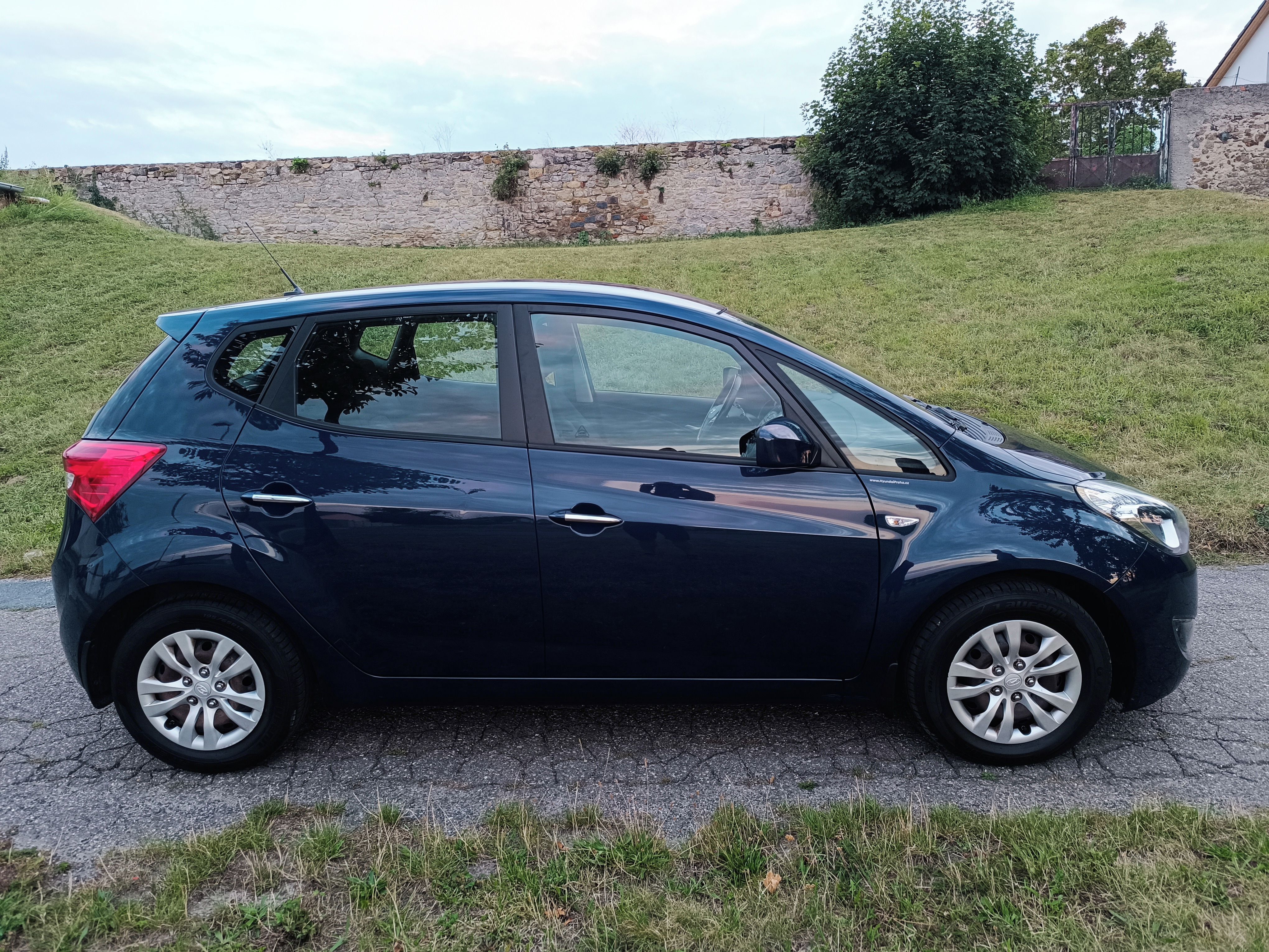 Hyundai ix20, 1,6 benzín 91kW, ČR, 2.maj. - fotka 4